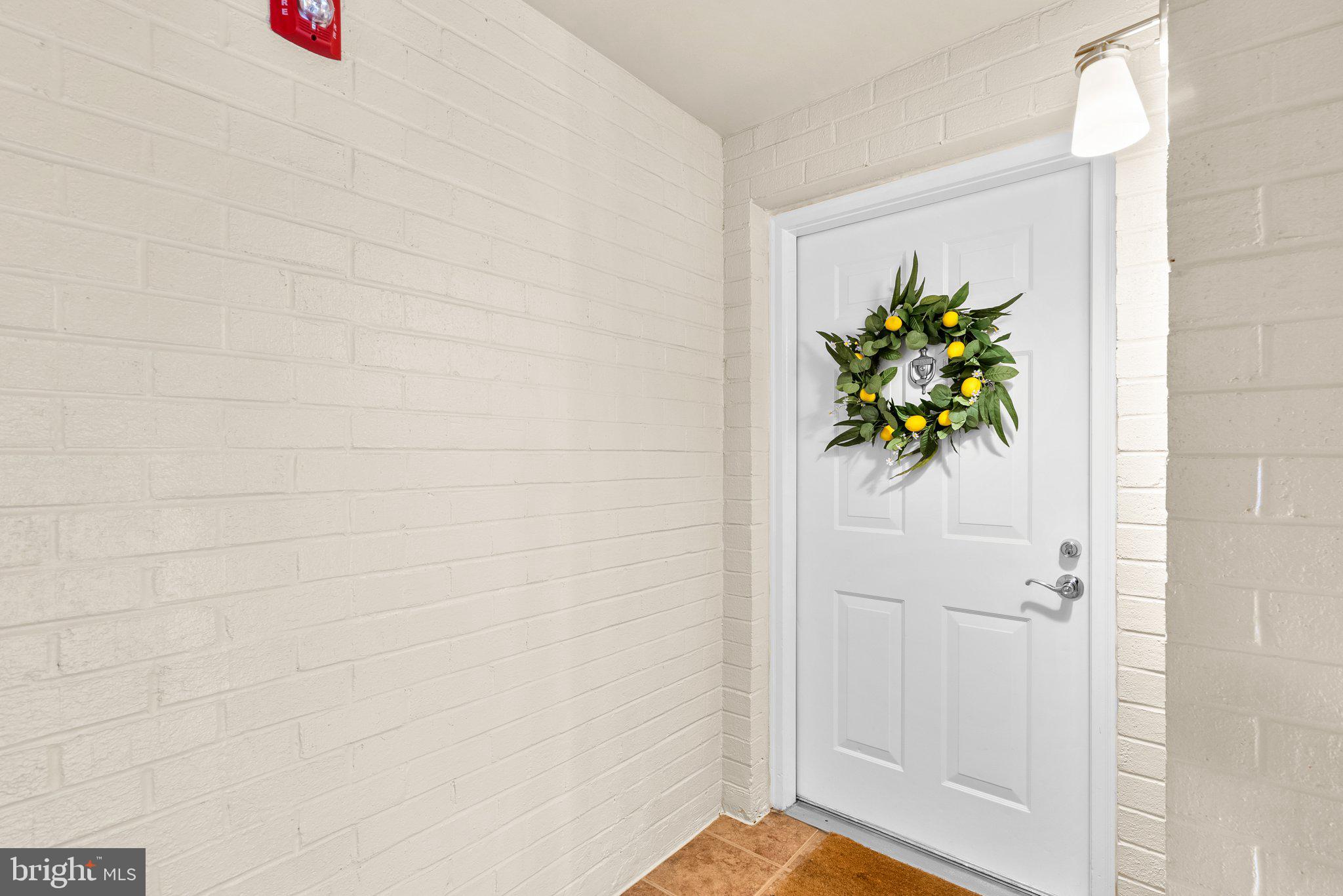 WEST VILLAGE OF SHIRLINGTON - Residential Lease