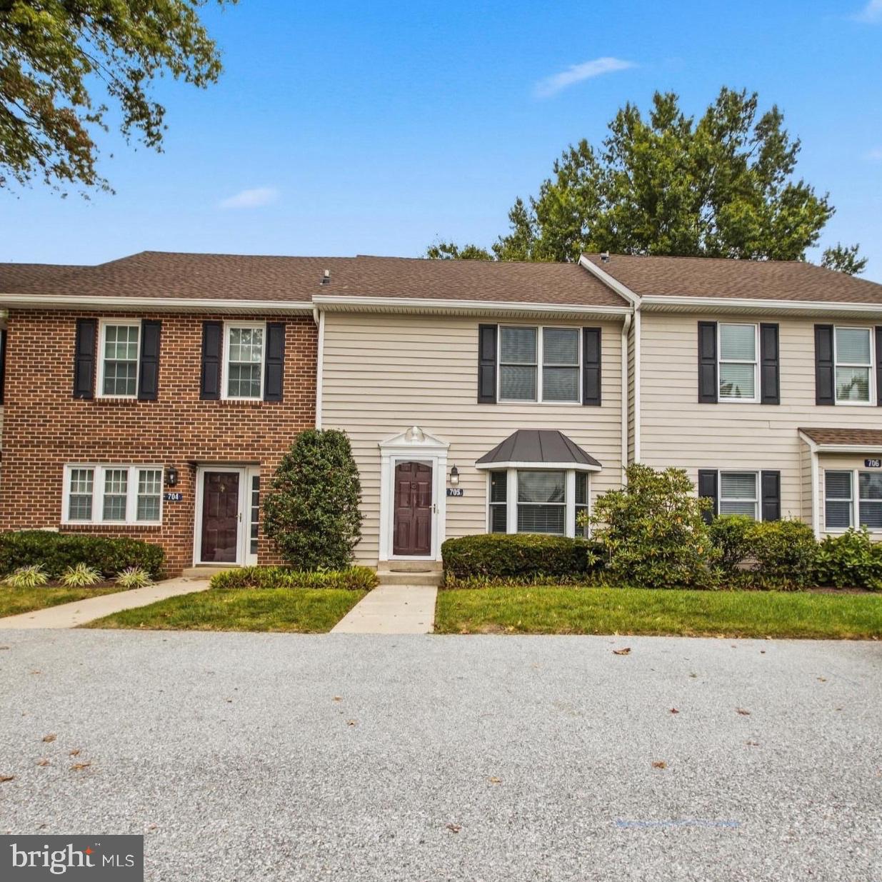 705 MEADOW COURT #705