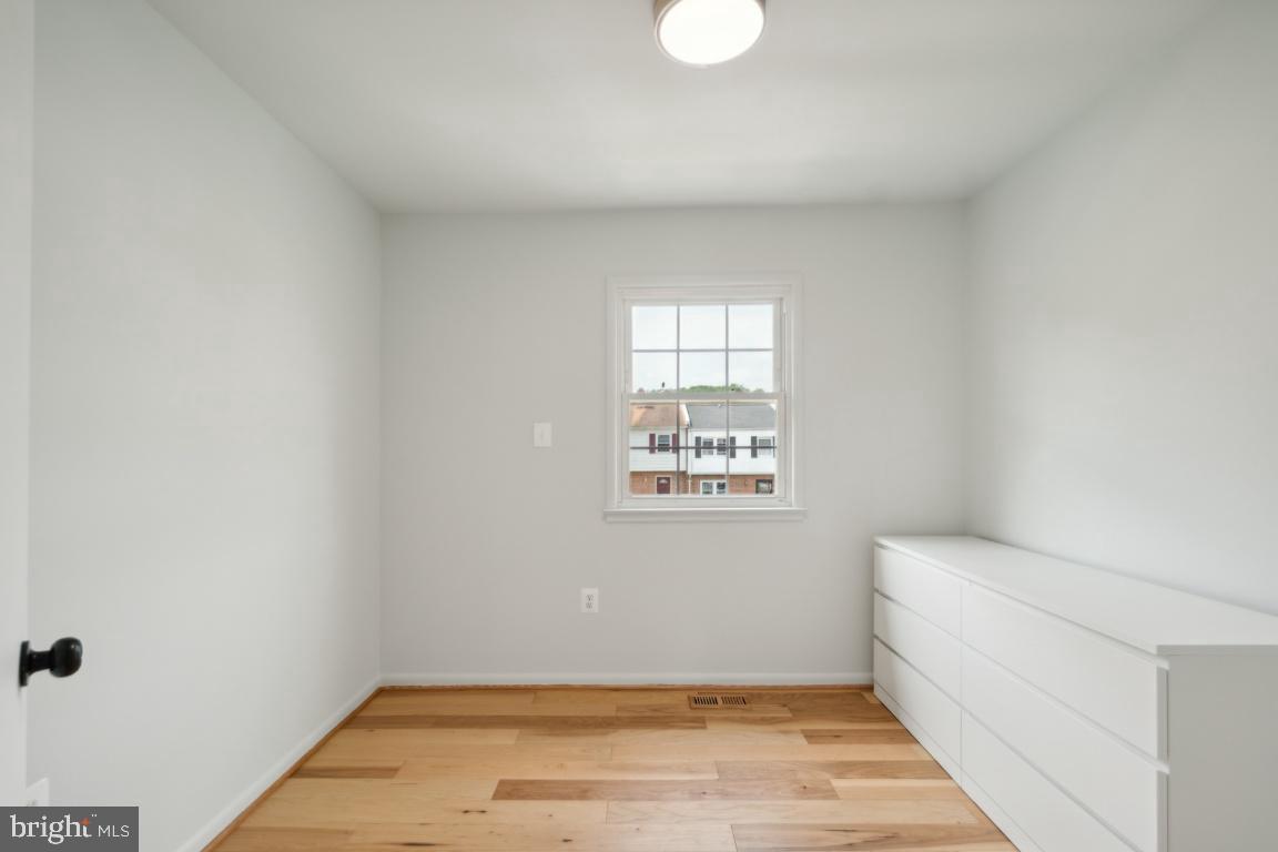 WILLIAMSTOWN - Residential Lease