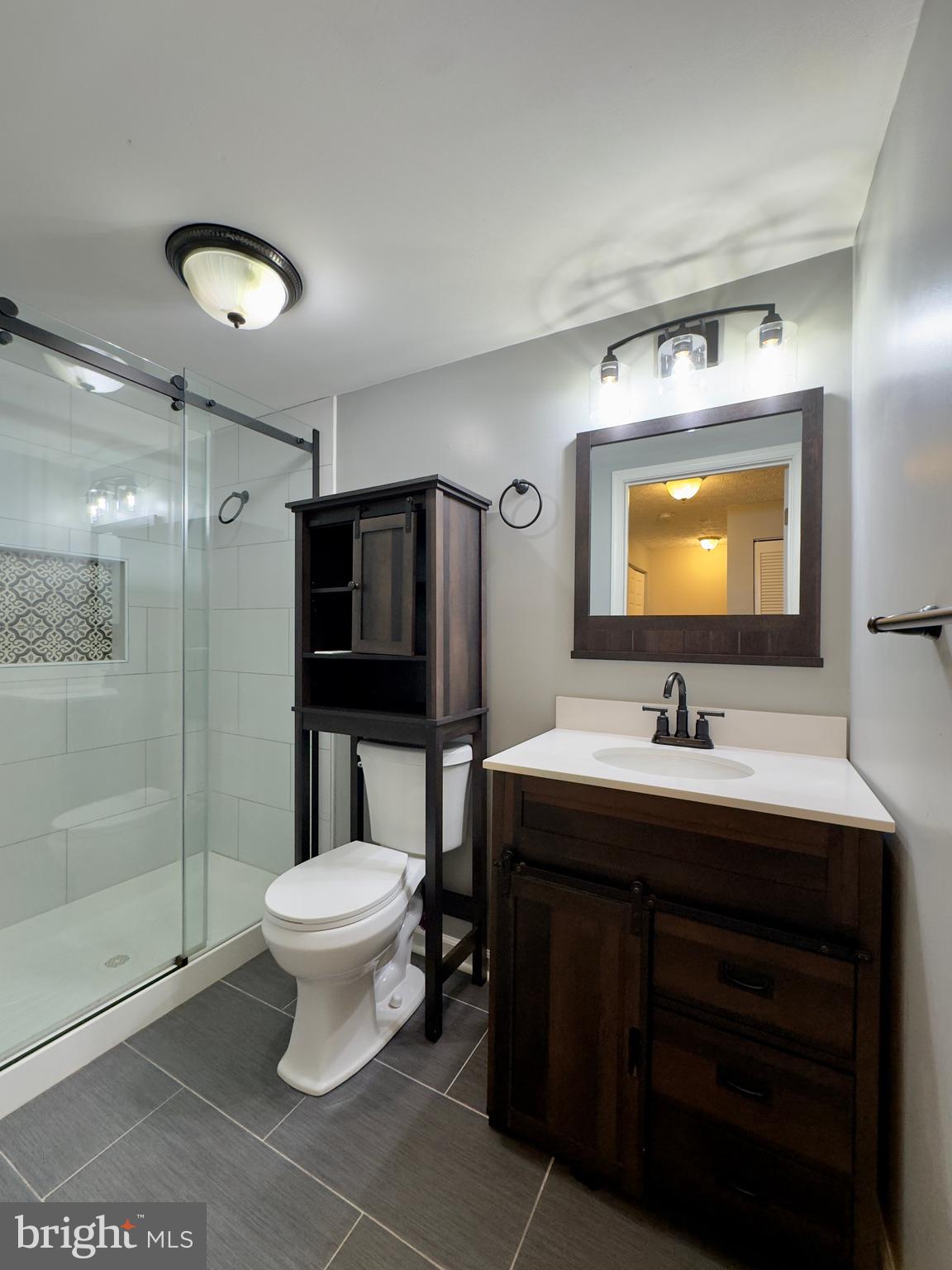 ROSEDALE - Residential Lease