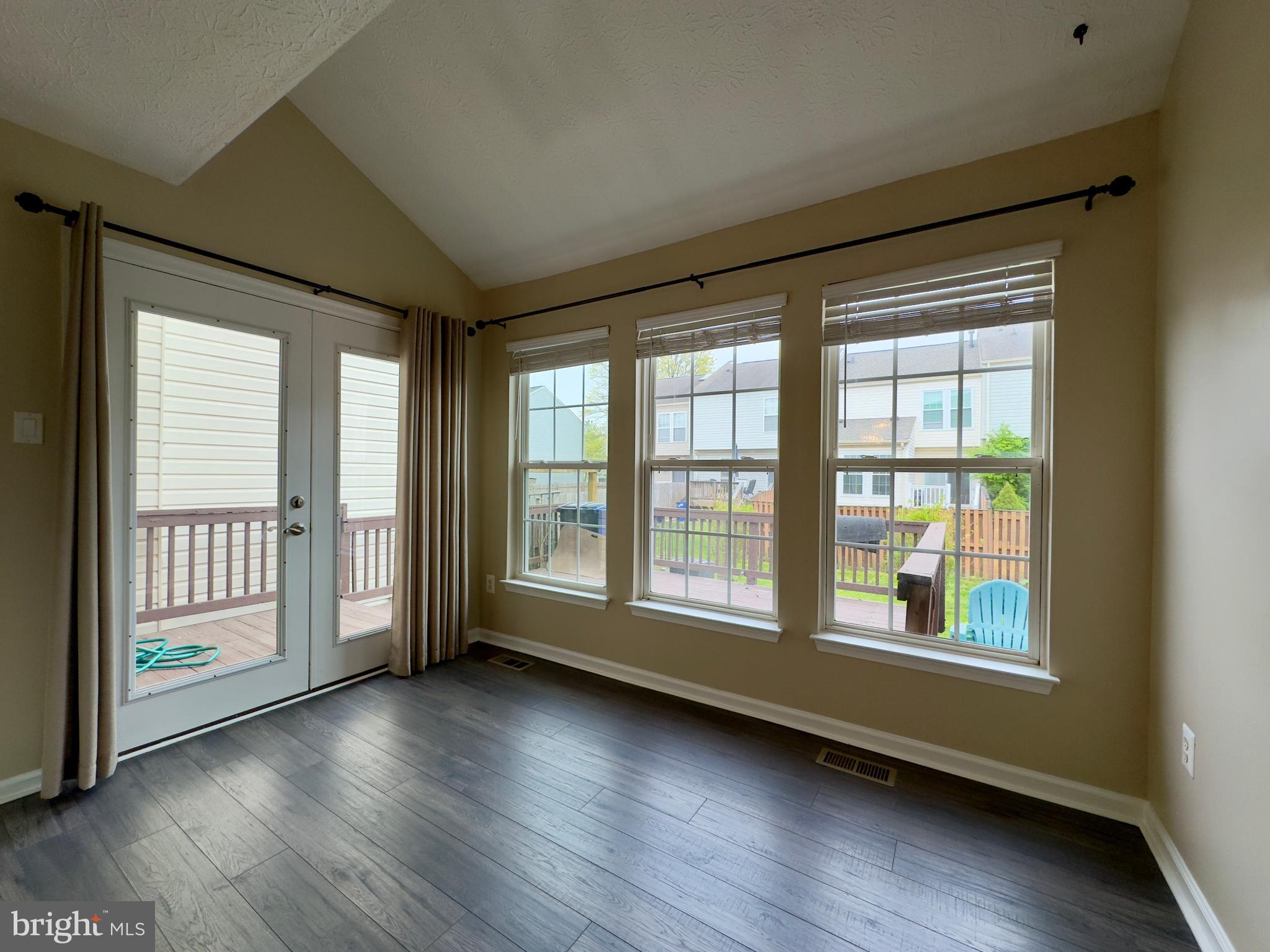 ROSEDALE - Residential Lease