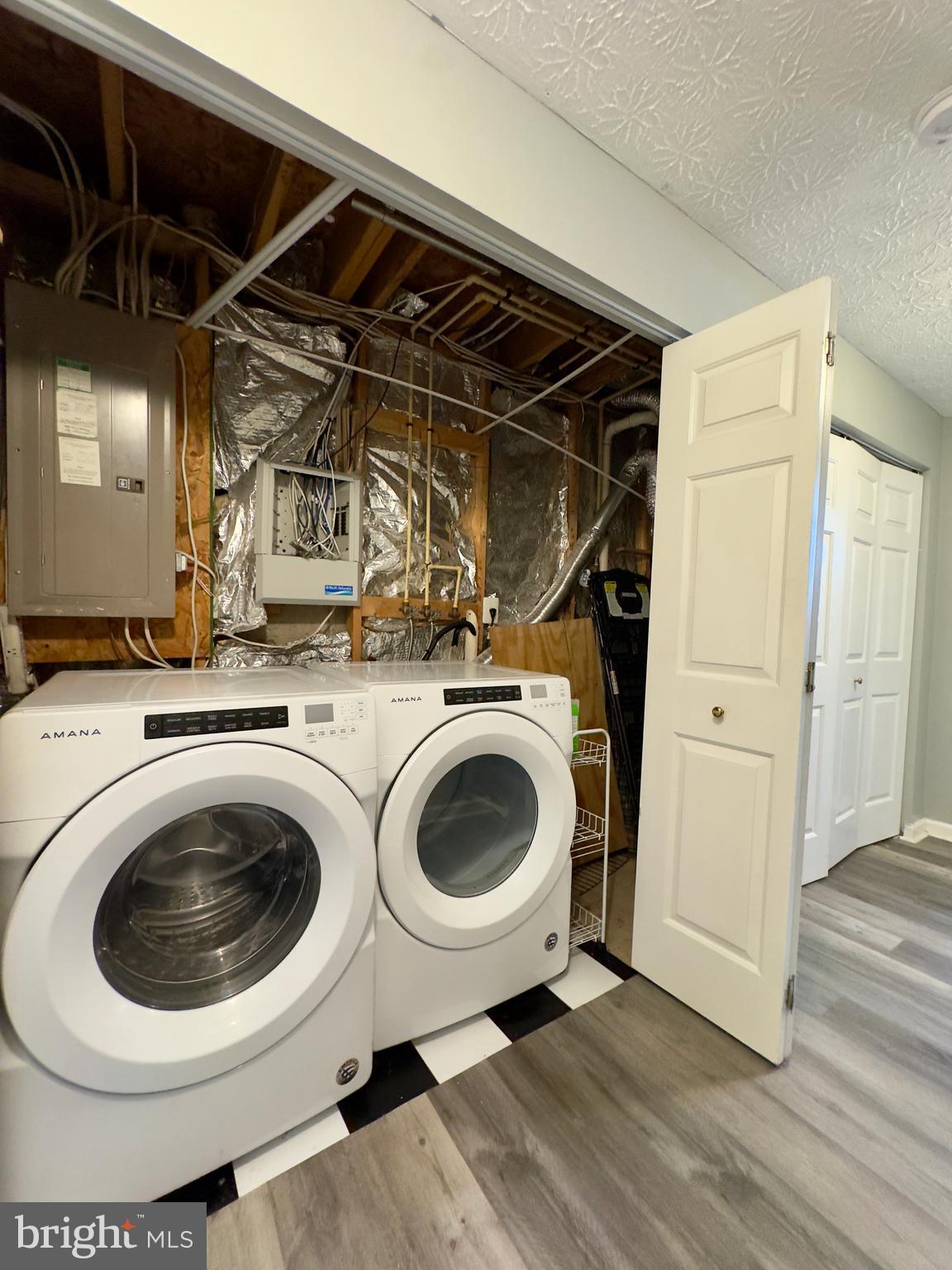 ROSEDALE - Residential Lease