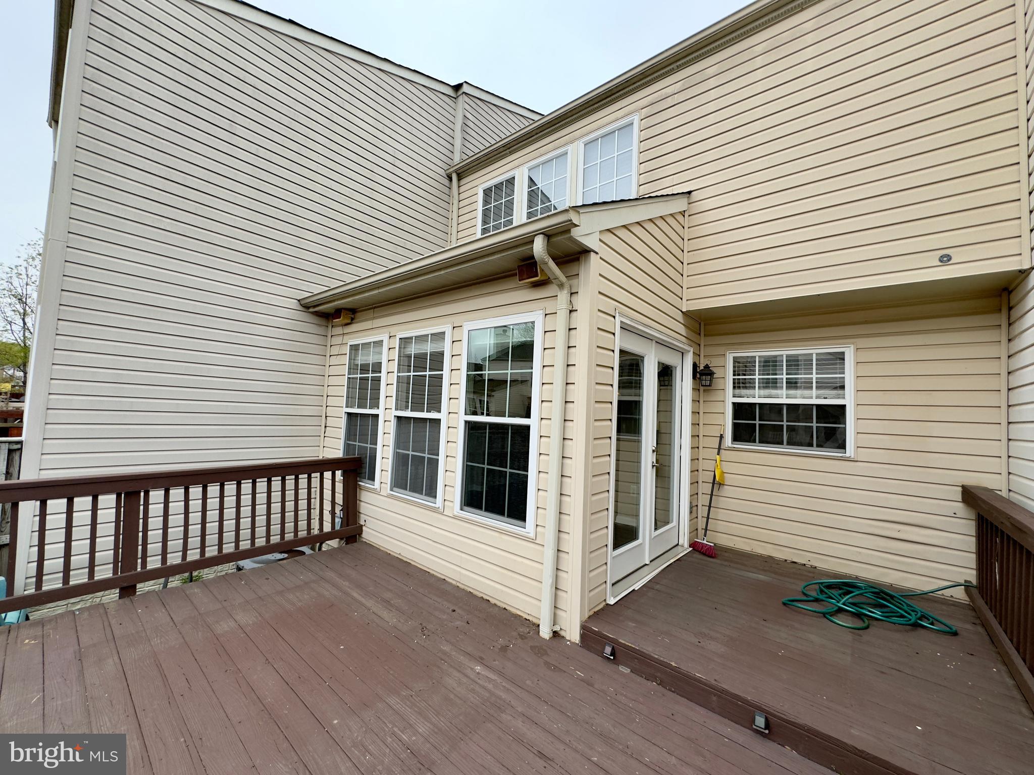 ROSEDALE - Residential Lease