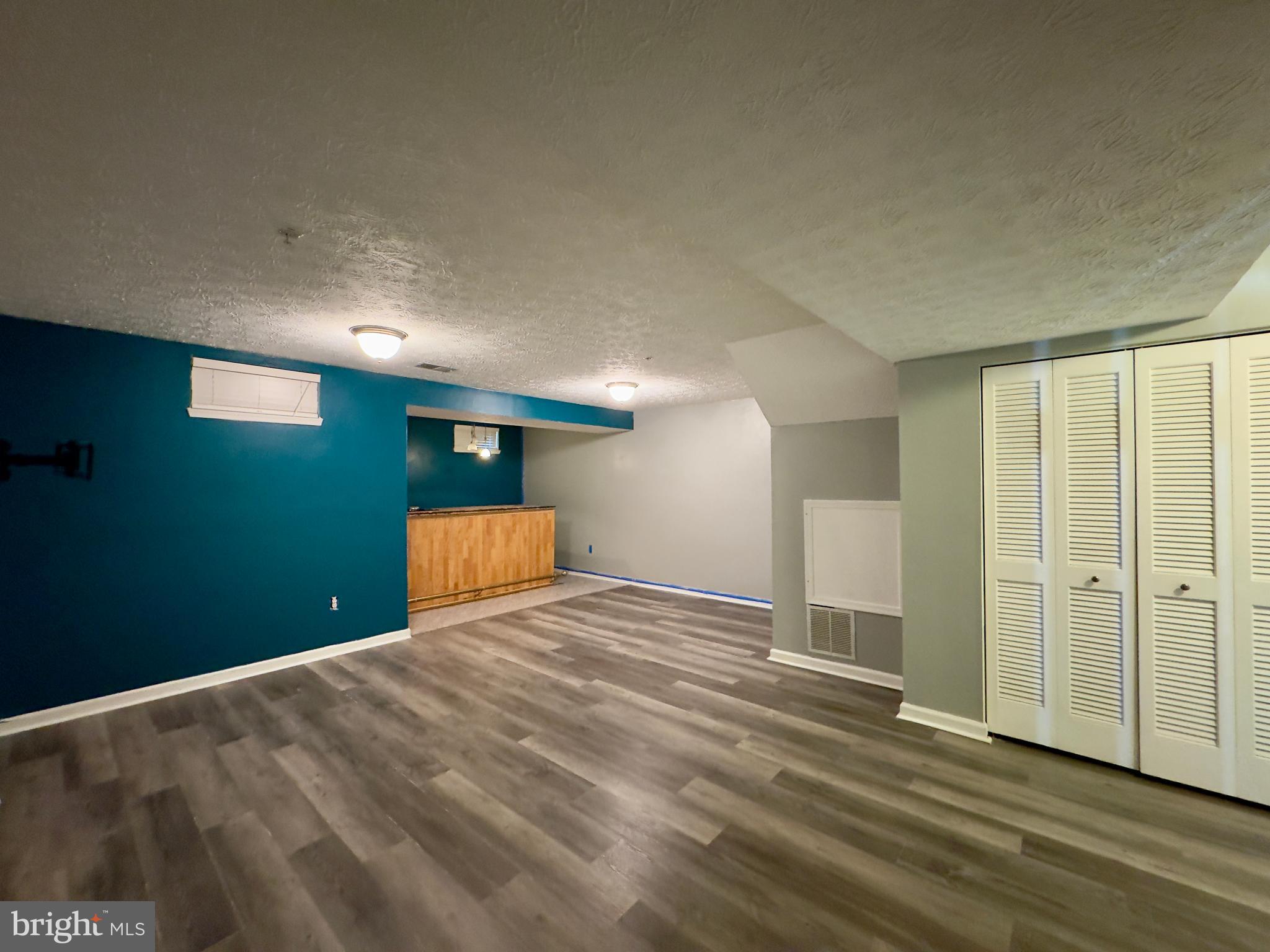 ROSEDALE - Residential Lease