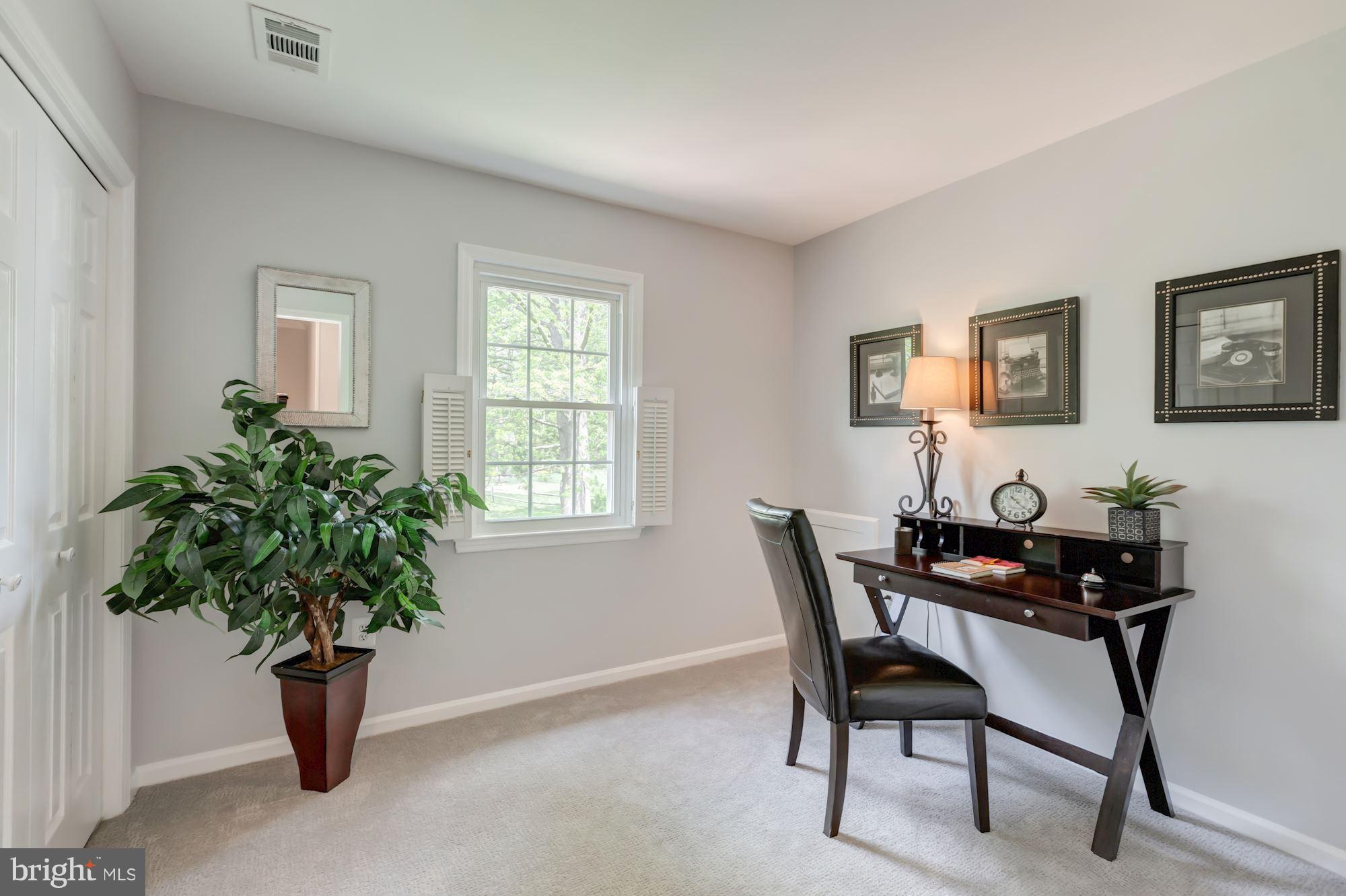 SIGNAL HILL - Residential