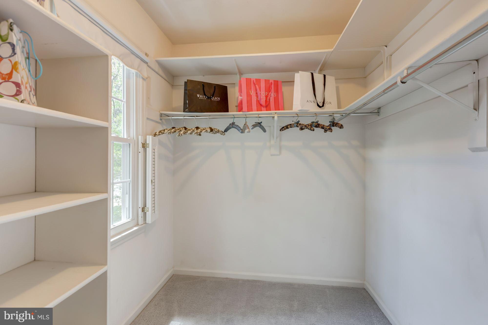 SIGNAL HILL - Residential