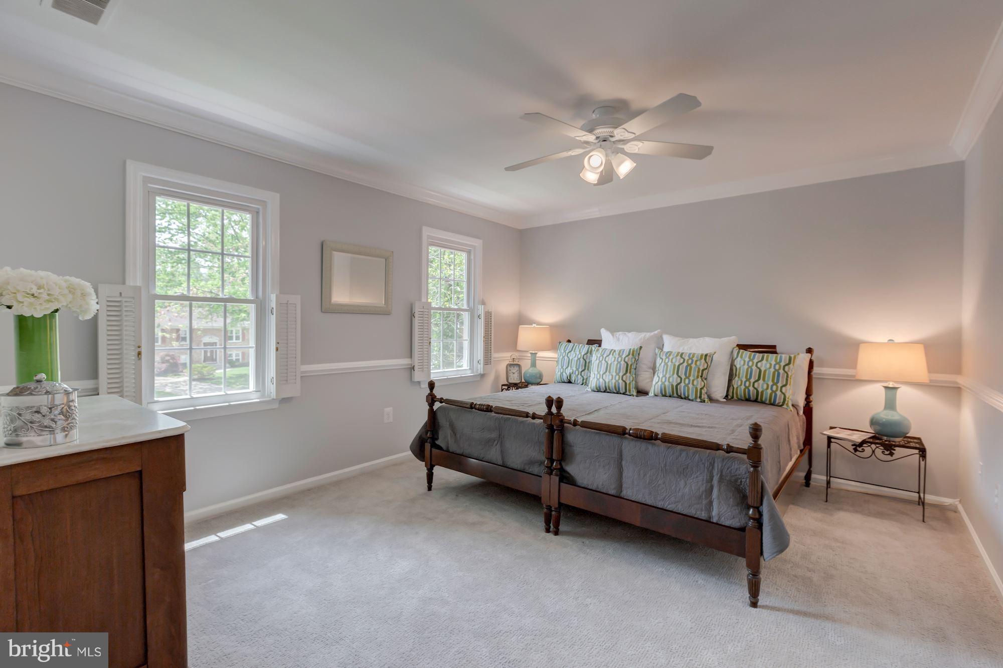 SIGNAL HILL - Residential