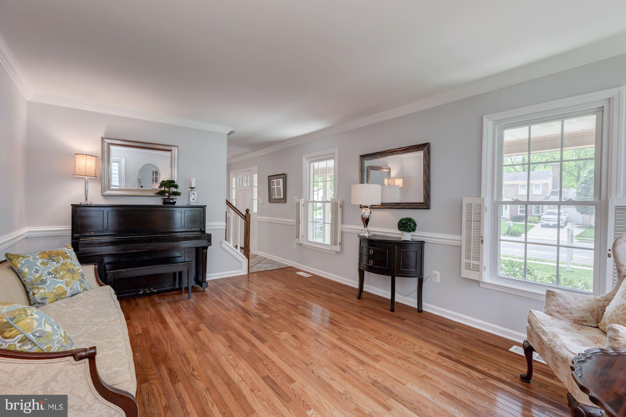 SIGNAL HILL - Residential