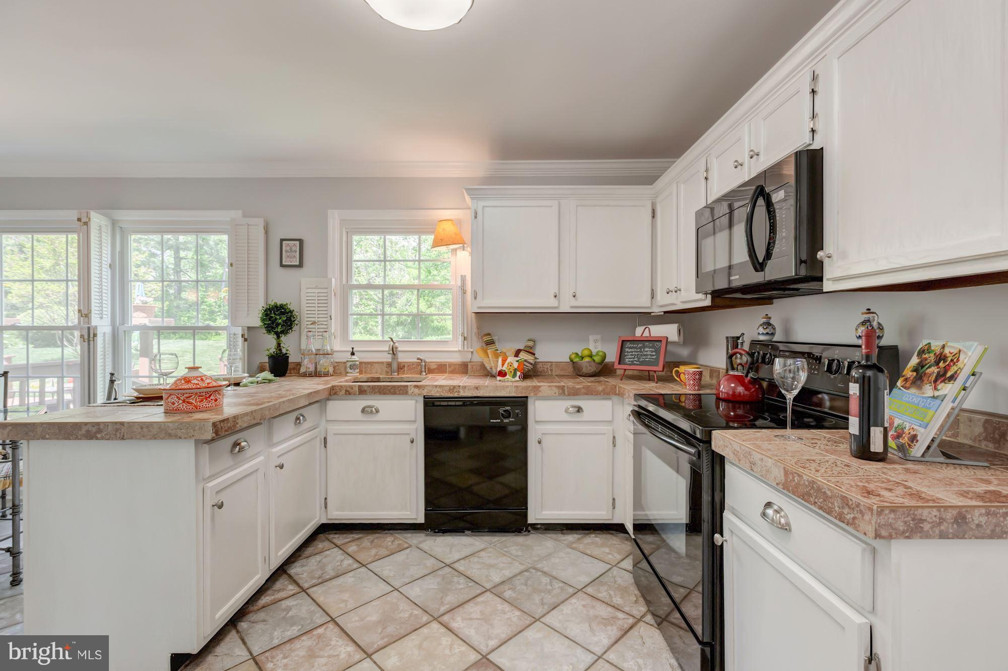 SIGNAL HILL - Residential