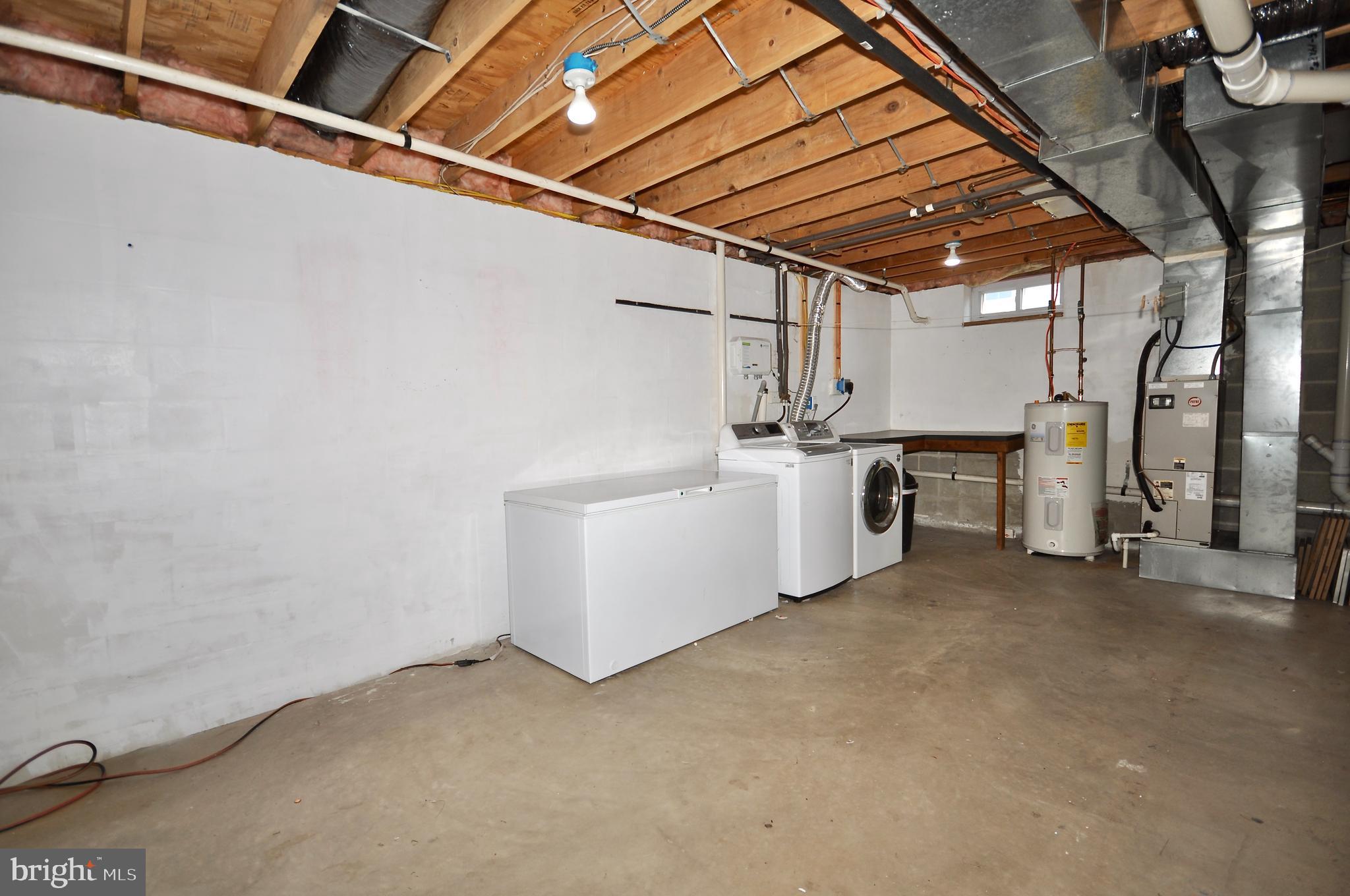 MAPLE SHADE - Residential