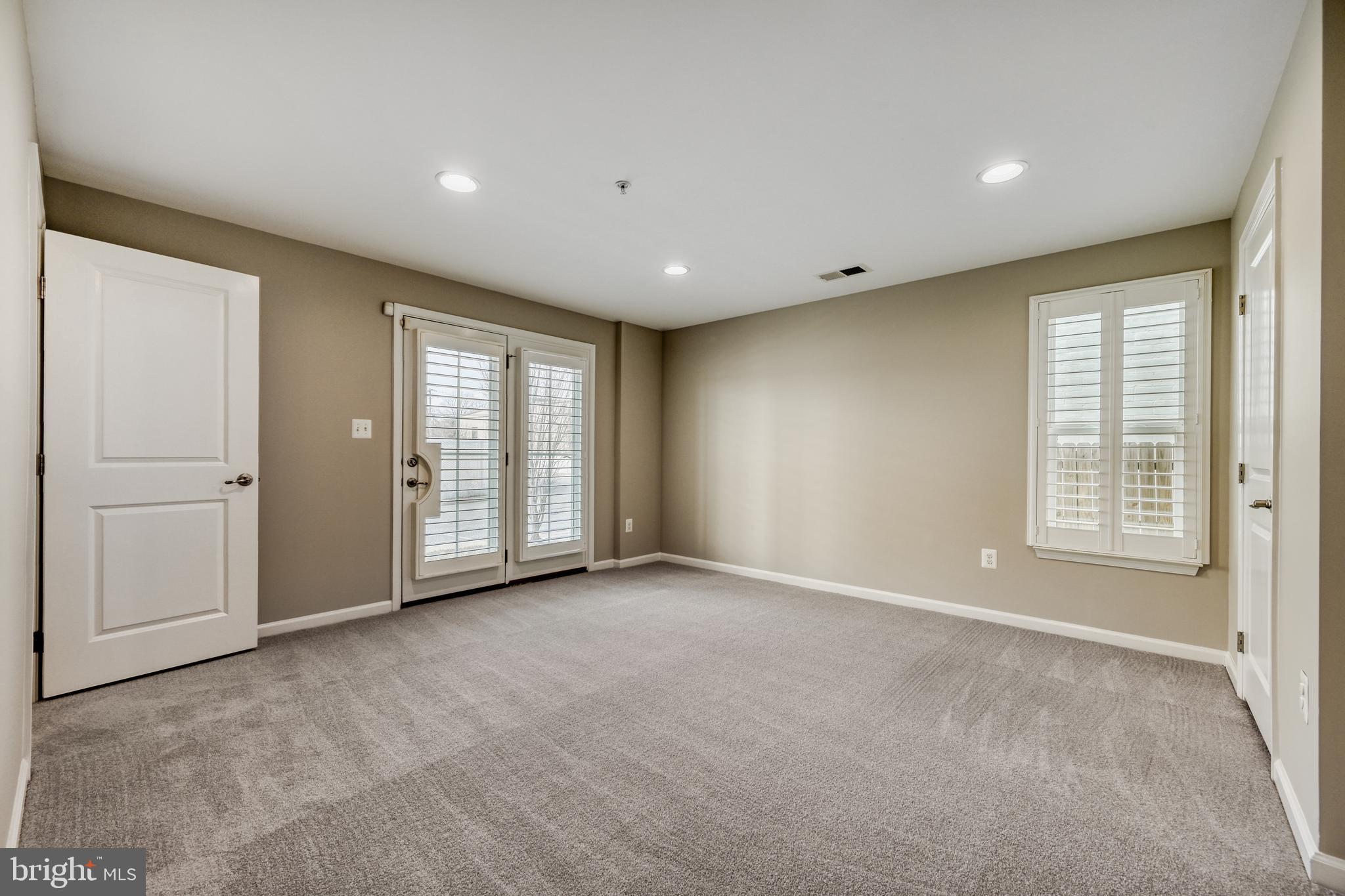 SHELTERED HARBOR - Residential