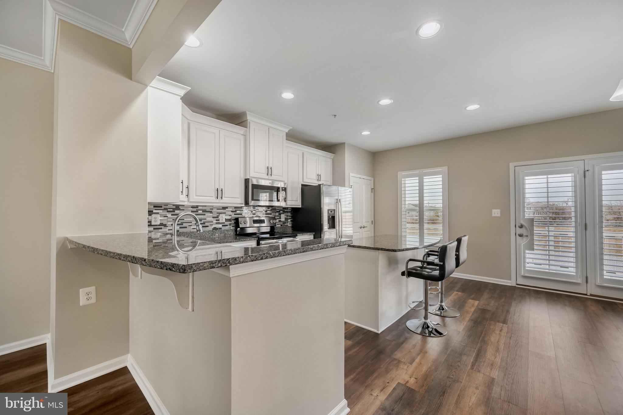 SHELTERED HARBOR - Residential