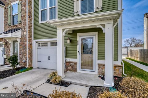 Townhouse For Sale - 8201 Seaworthy Way<br/> DUNDALK, MD 21222