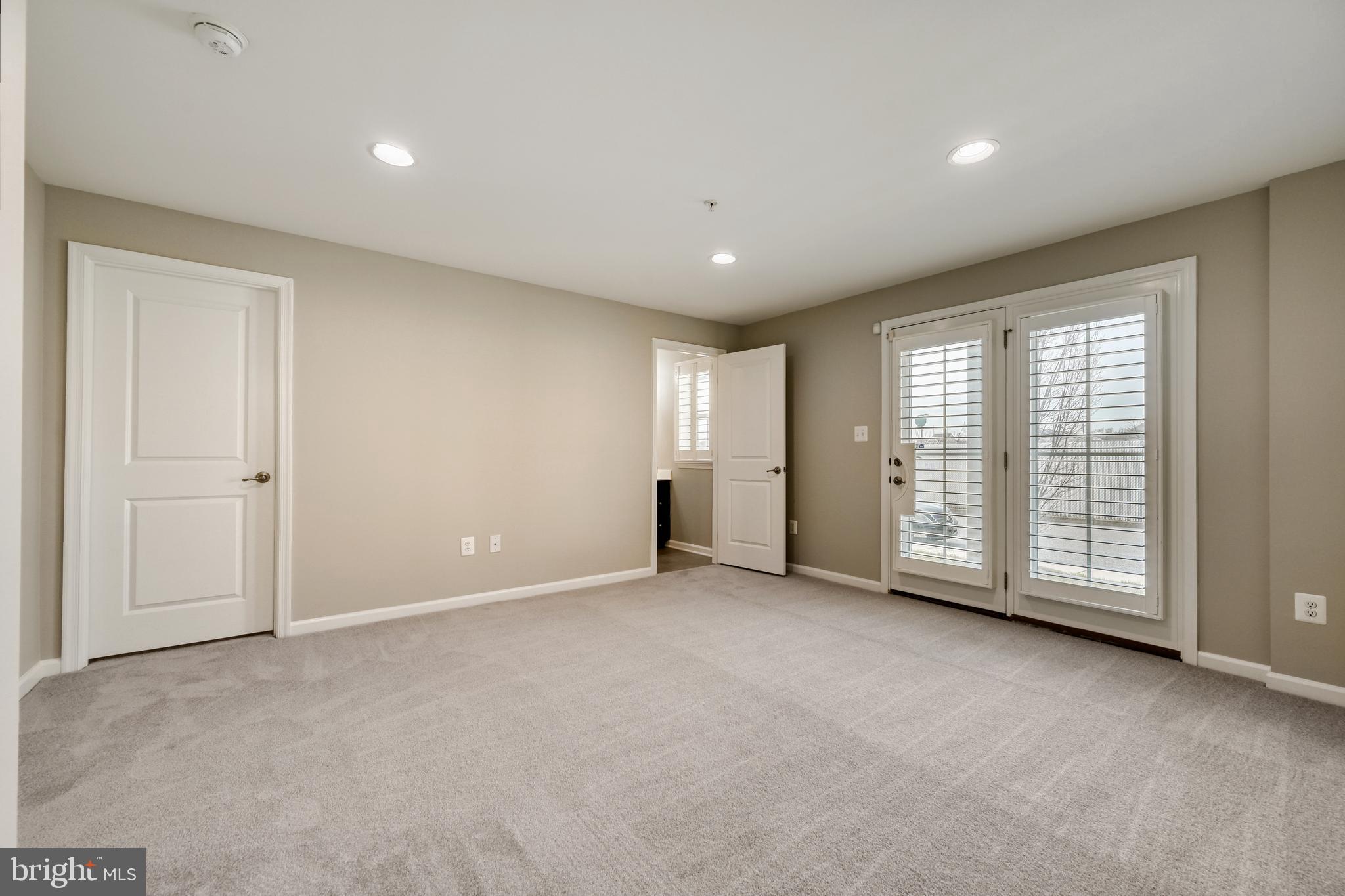 SHELTERED HARBOR - Residential