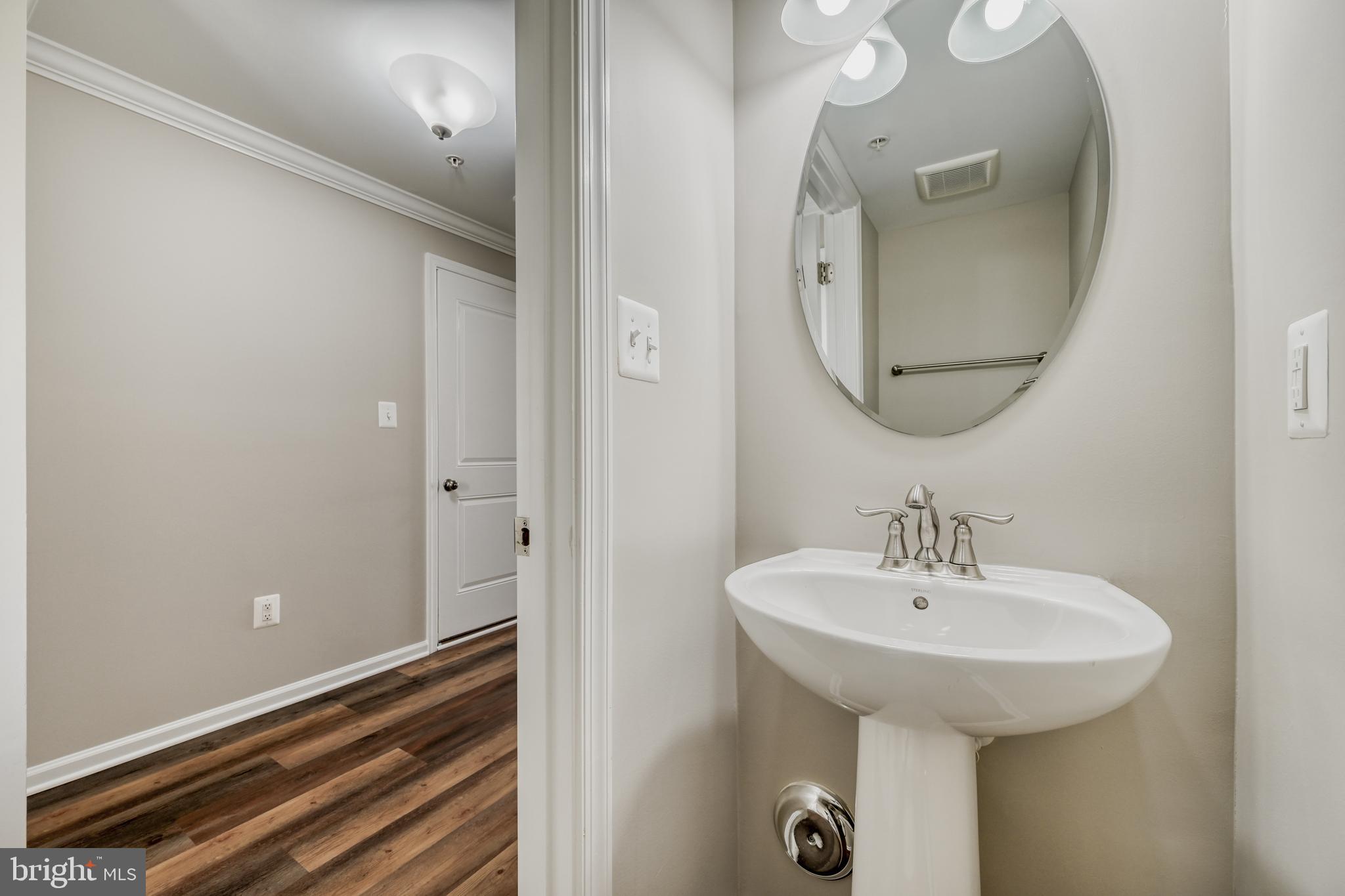 SHELTERED HARBOR - Residential