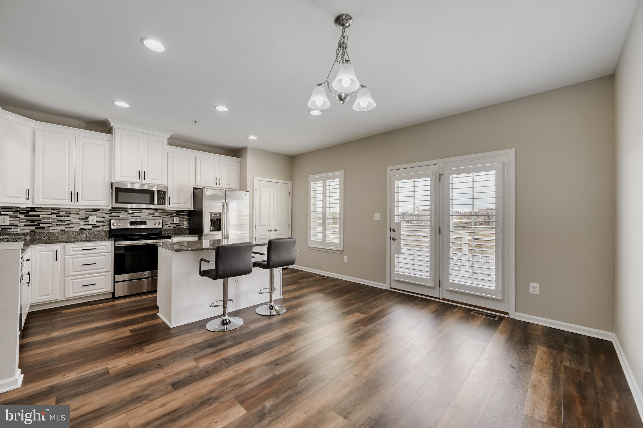 SHELTERED HARBOR - Residential