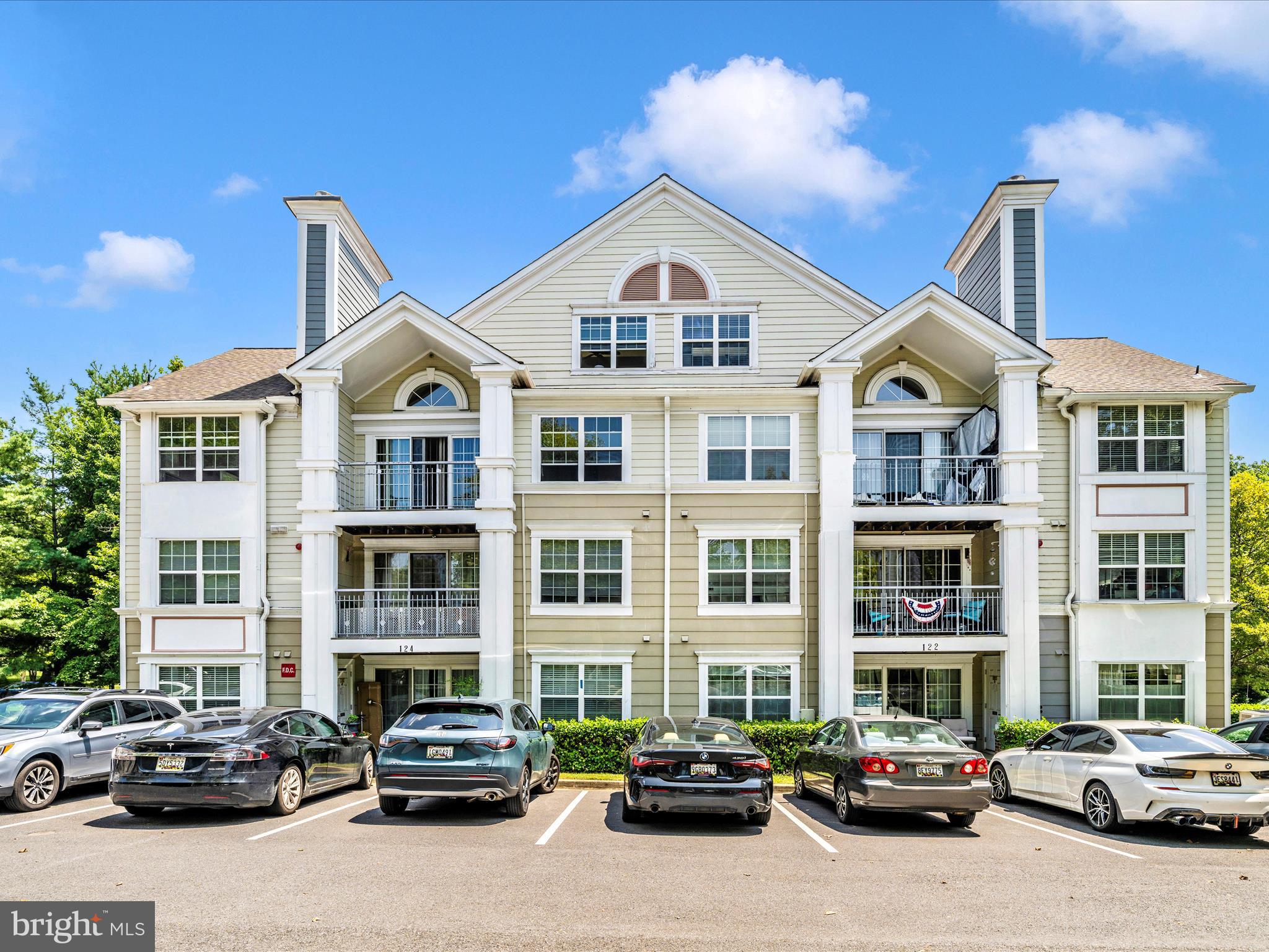KENTLANDS RIDGE - Residential Lease