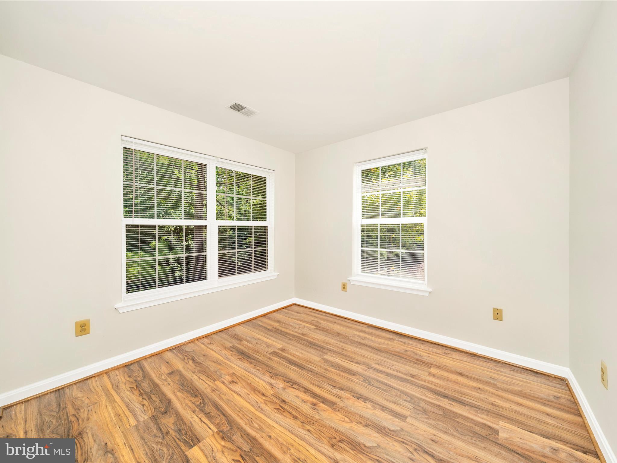 KENTLANDS RIDGE - Residential Lease
