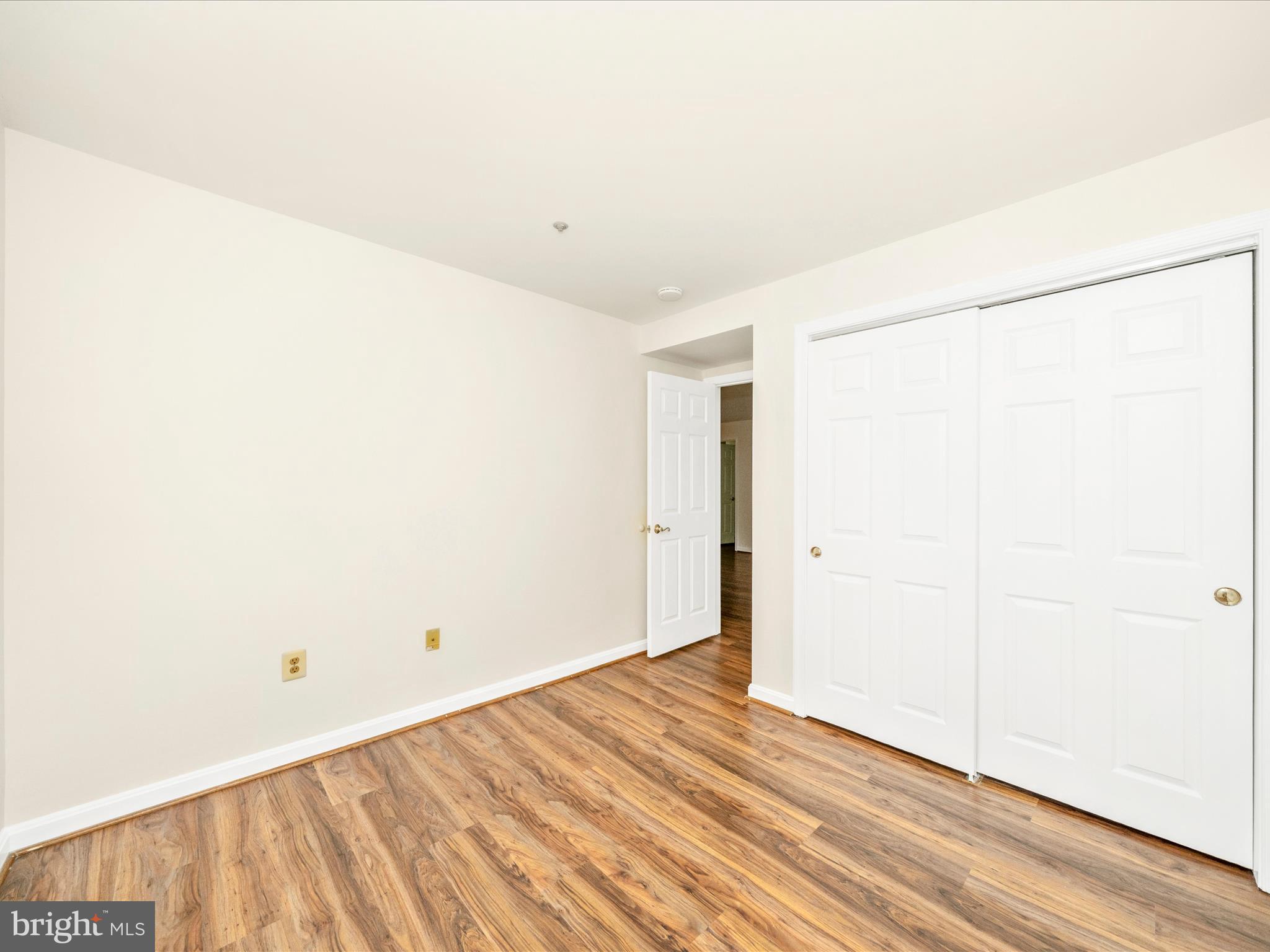 KENTLANDS RIDGE - Residential Lease