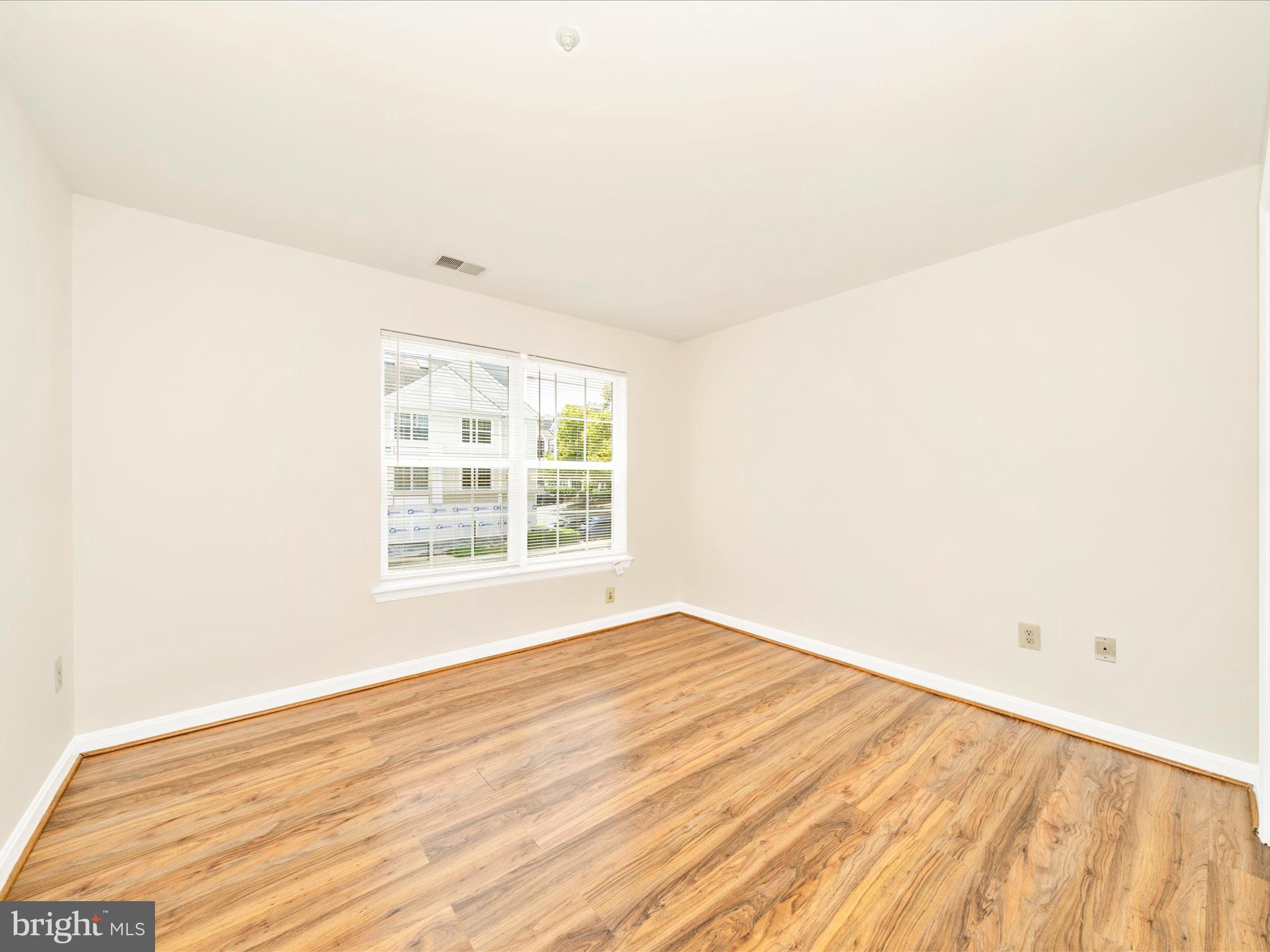 KENTLANDS RIDGE - Residential Lease