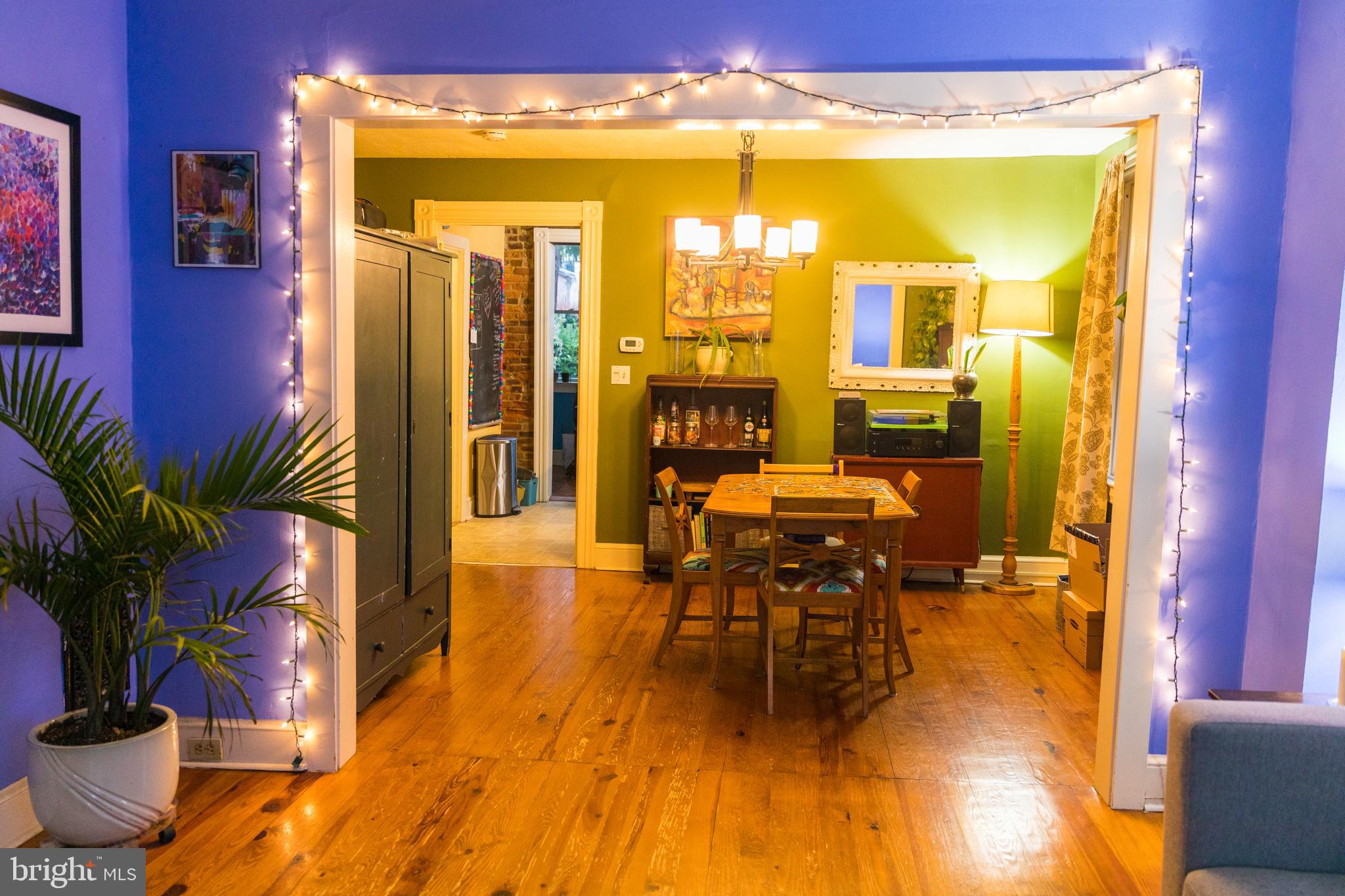 CHESTNUT HILL - Residential