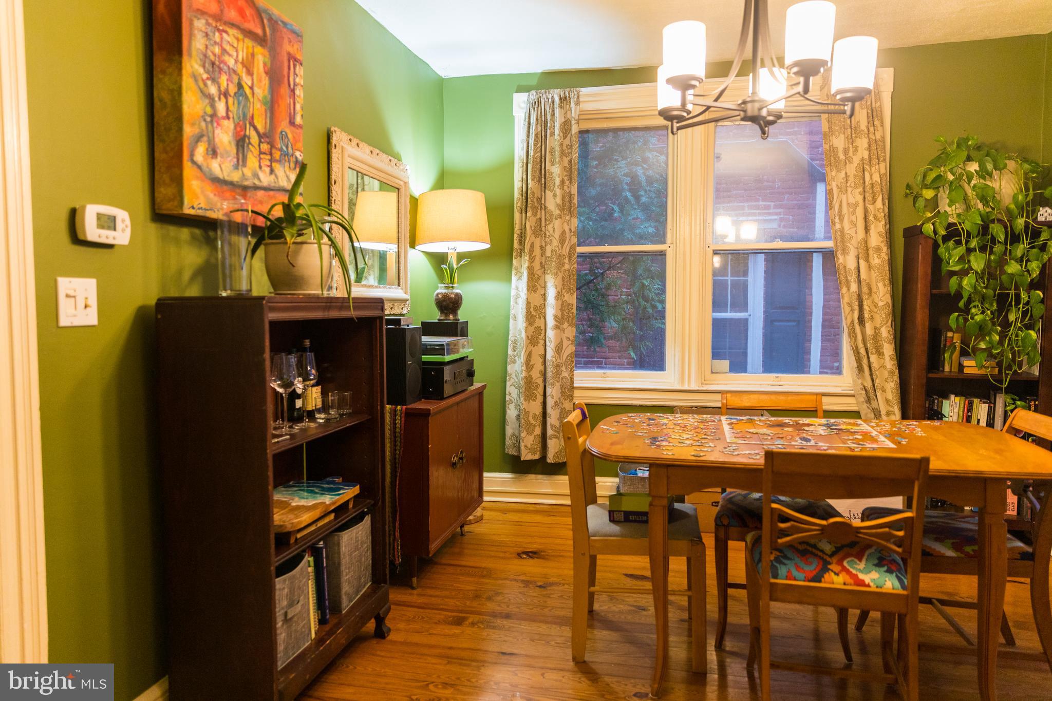 CHESTNUT HILL - Residential