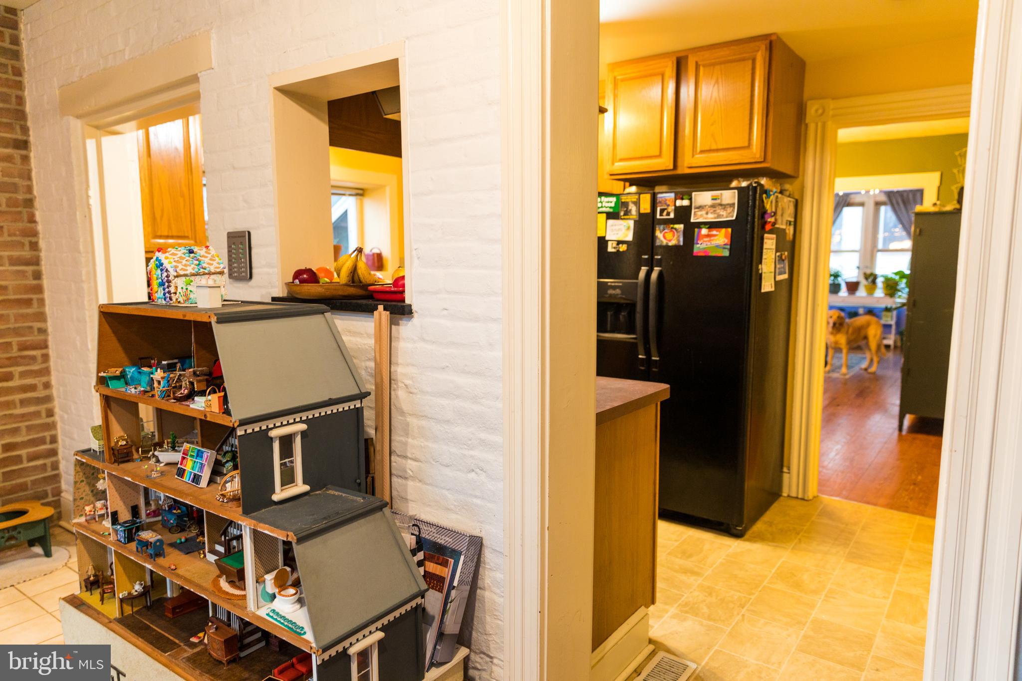 CHESTNUT HILL - Residential