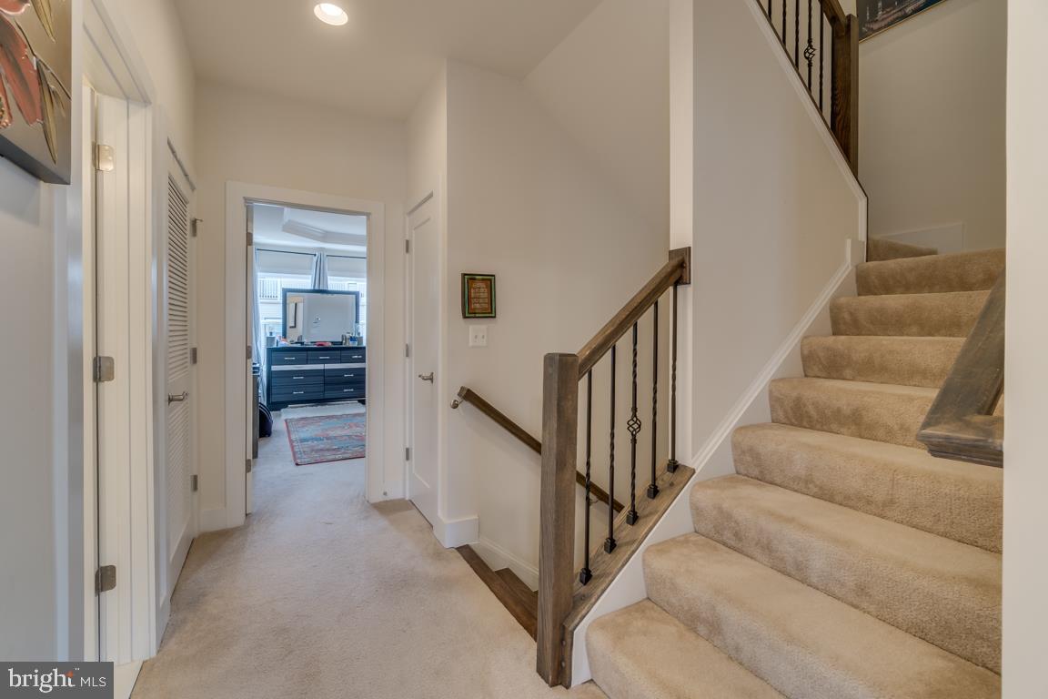 SM ONE LOUDOUN CONDO - Residential Lease