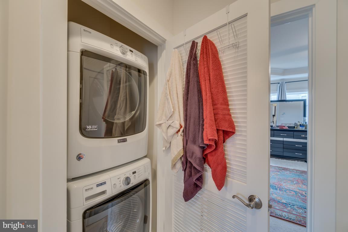 SM ONE LOUDOUN CONDO - Residential Lease