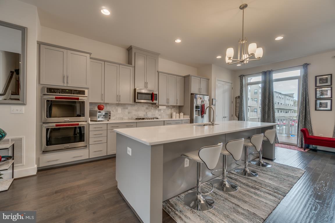 SM ONE LOUDOUN CONDO - Residential Lease