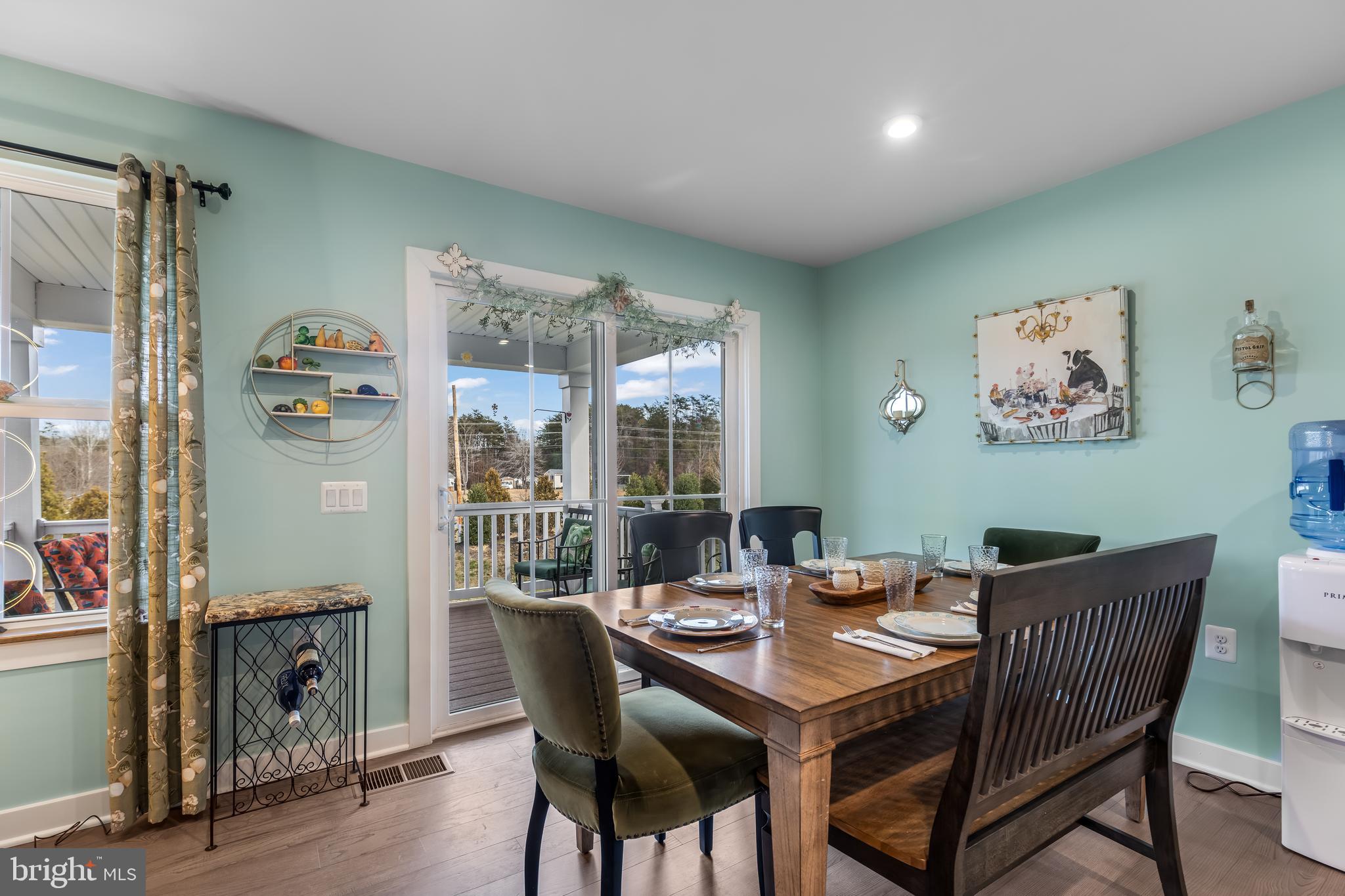 TWIN LAKE VILLAS - Residential