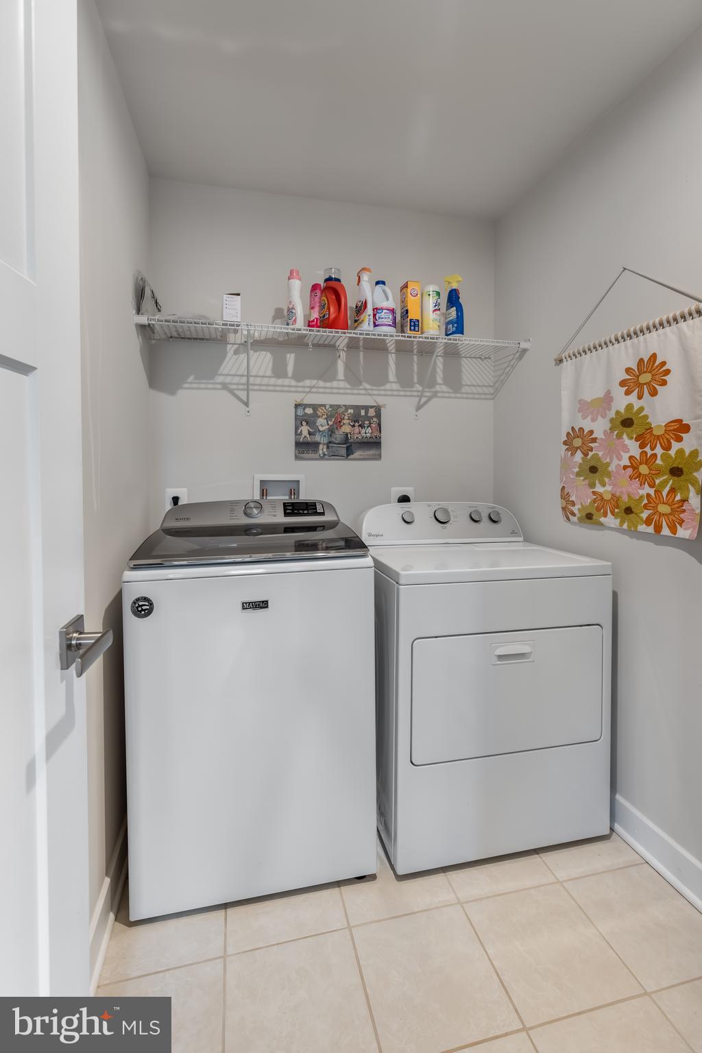 TWIN LAKE VILLAS - Residential