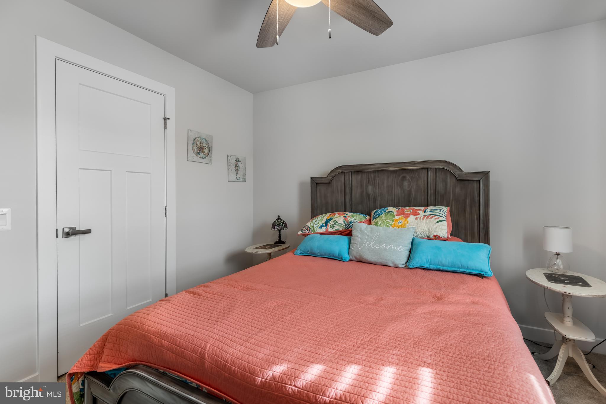 TWIN LAKE VILLAS - Residential