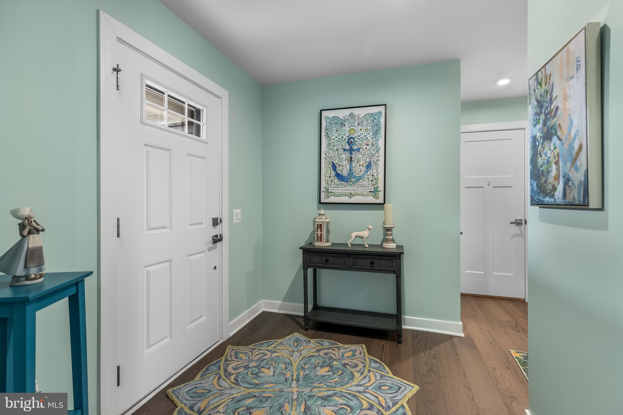 TWIN LAKE VILLAS - Residential