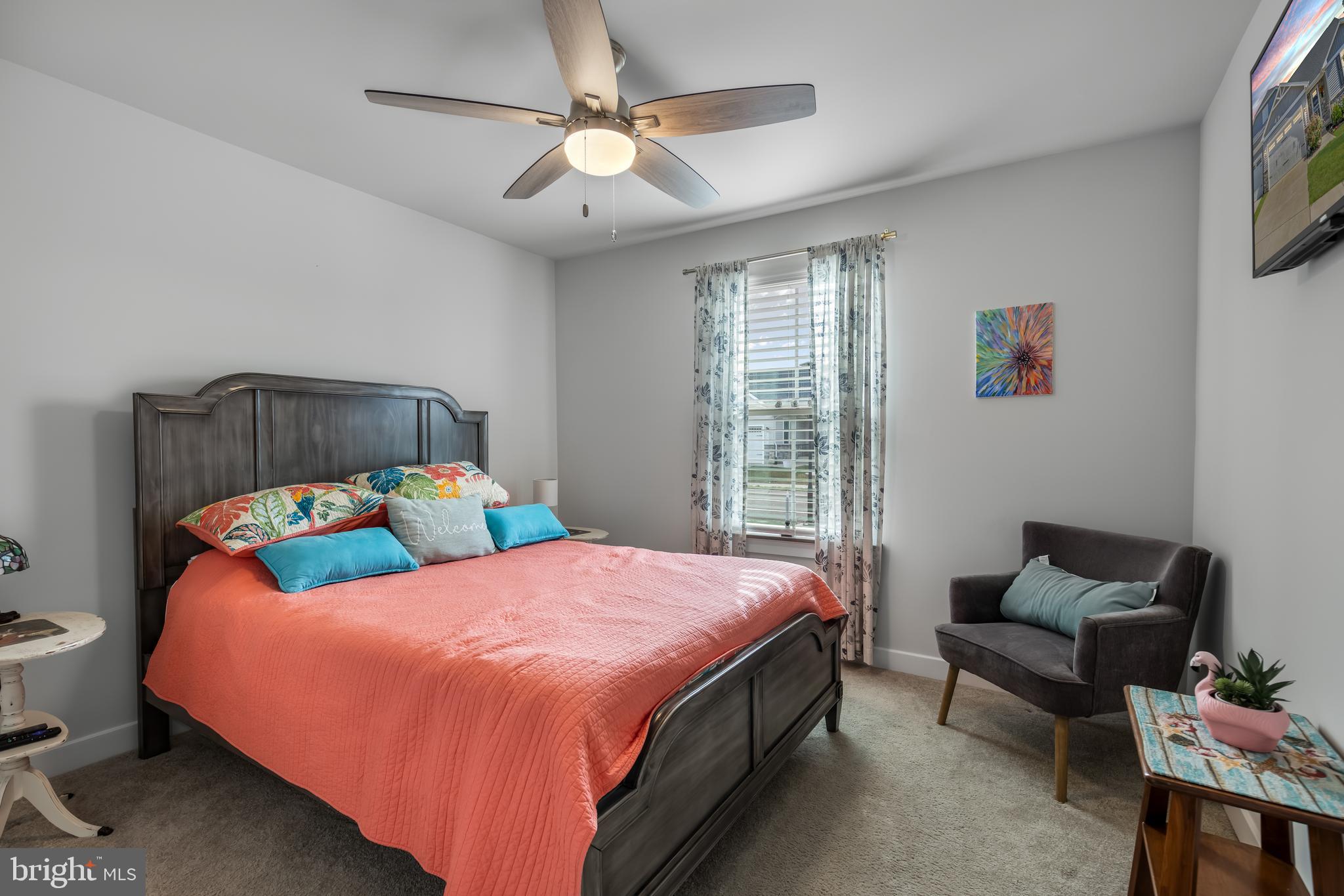 TWIN LAKE VILLAS - Residential