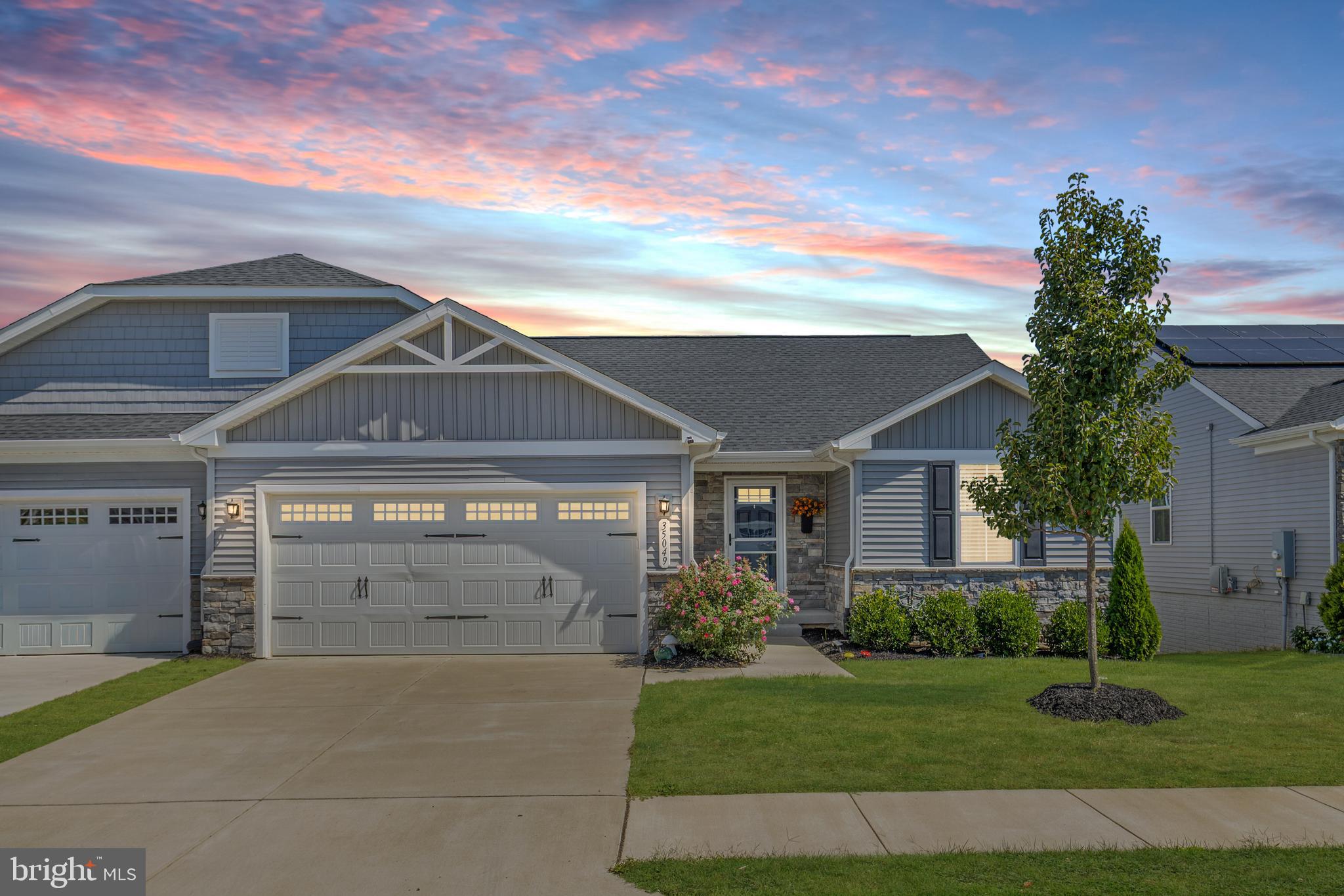 TWIN LAKE VILLAS - Residential