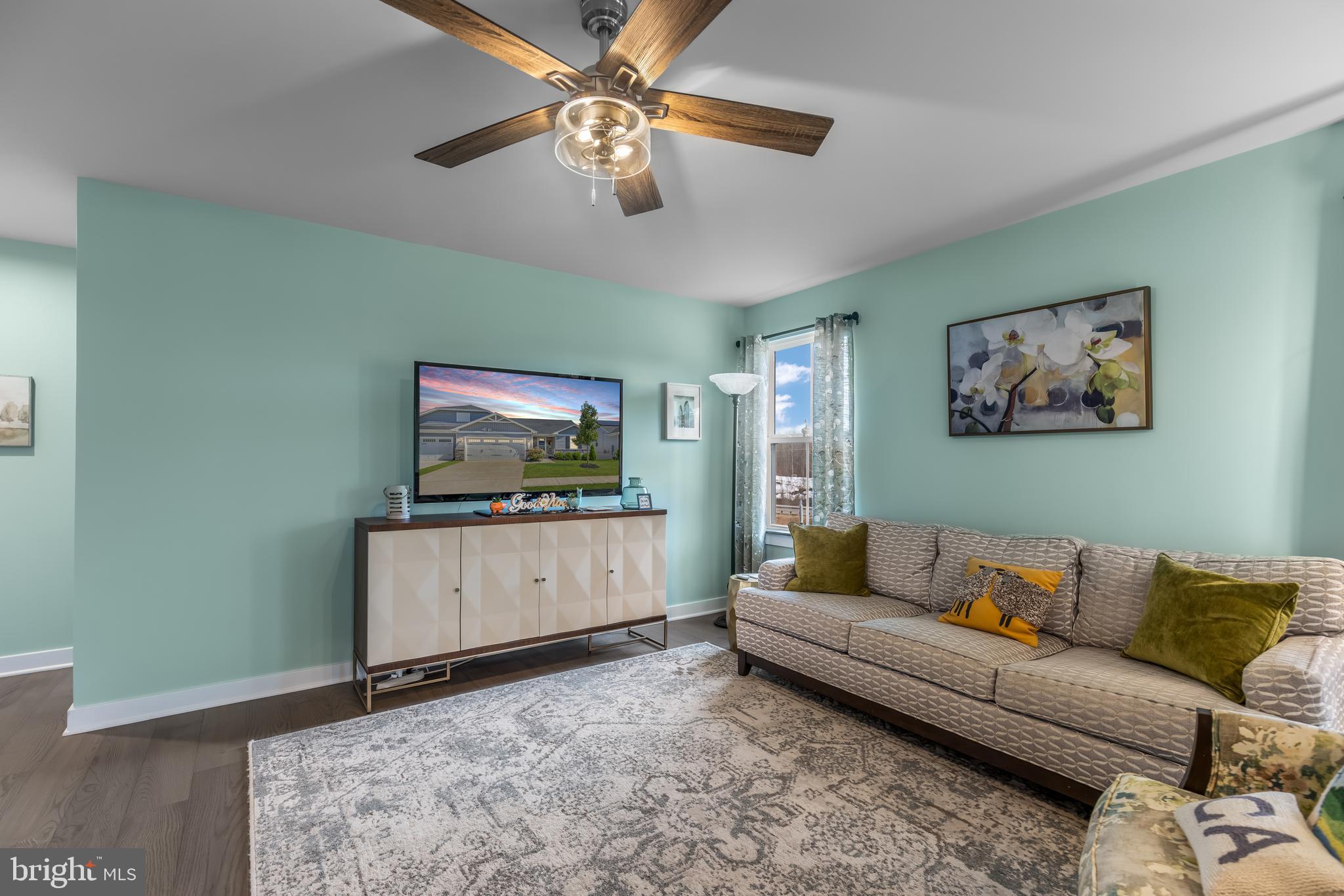 TWIN LAKE VILLAS - Residential