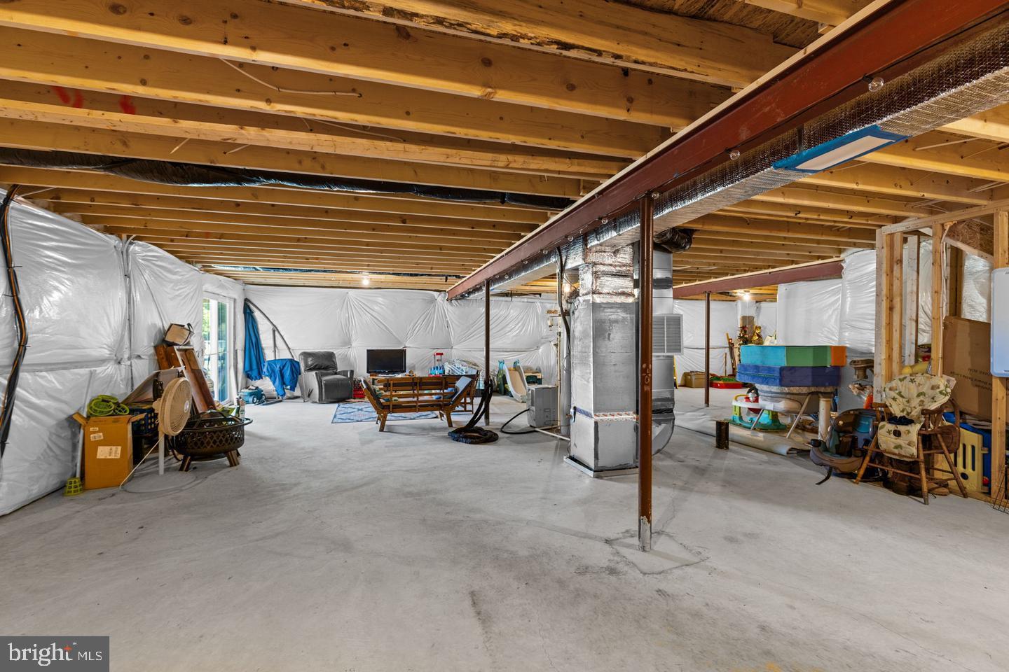 TWIN LAKE VILLAS - Residential