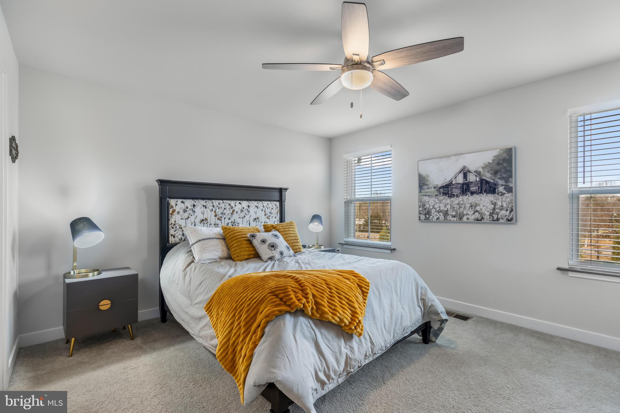 TWIN LAKE VILLAS - Residential