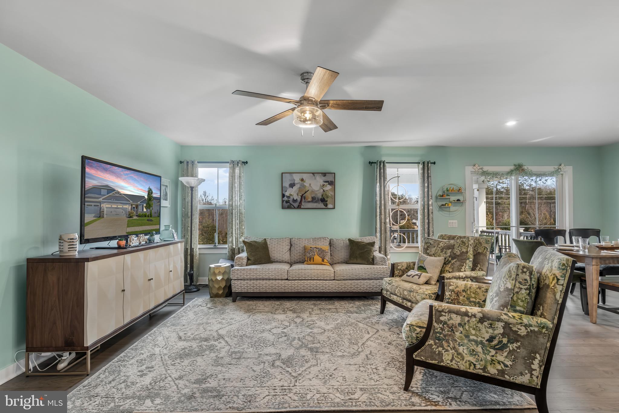 TWIN LAKE VILLAS - Residential