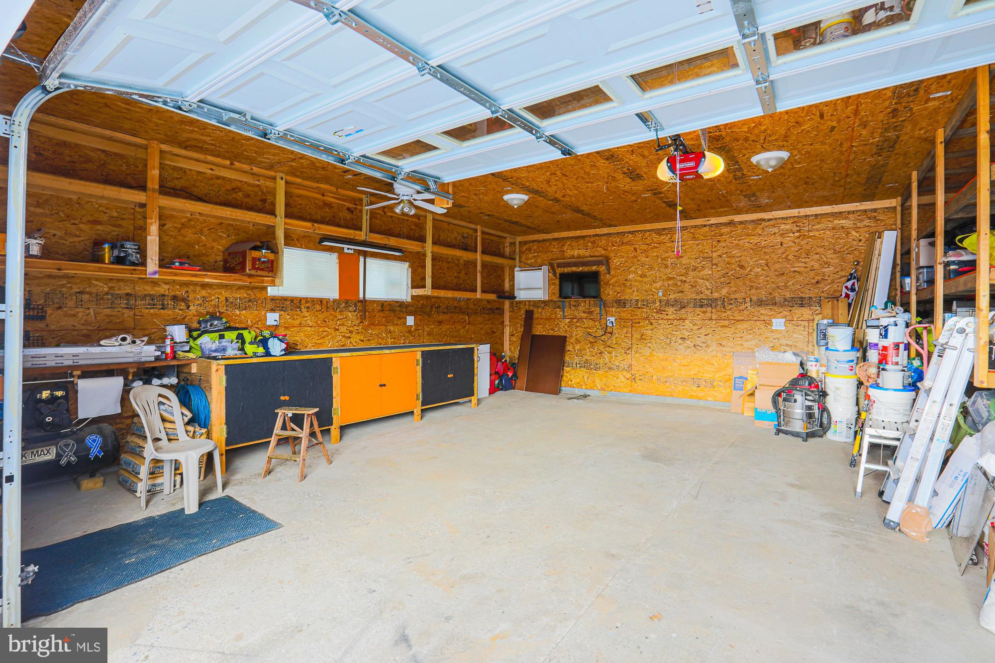 VILLA ESTATES - Residential