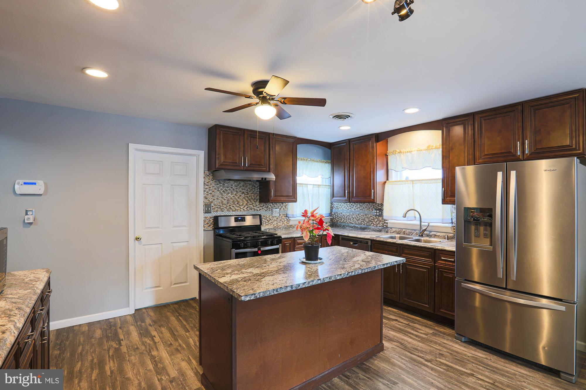 VILLA ESTATES - Residential