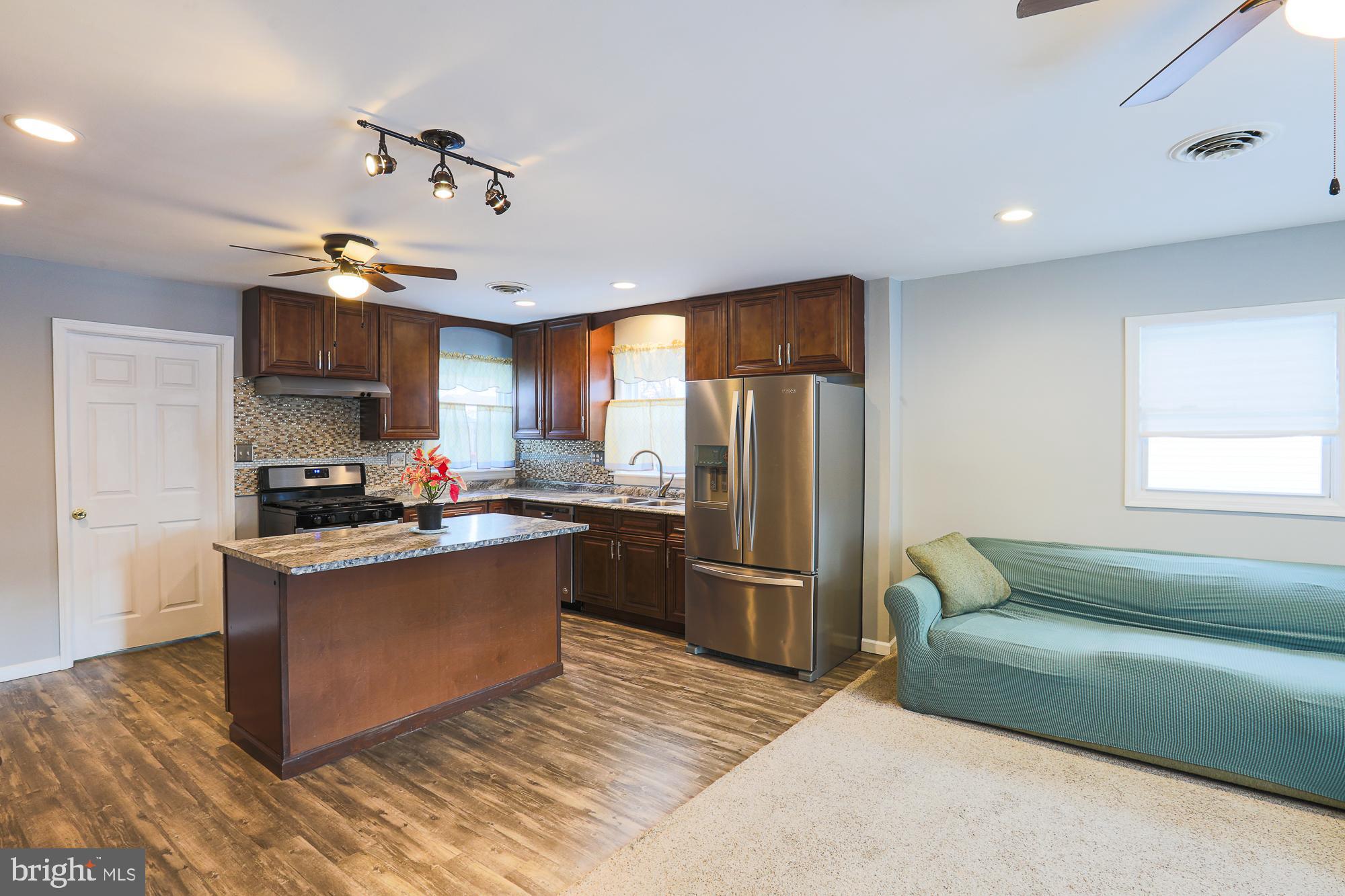 VILLA ESTATES - Residential