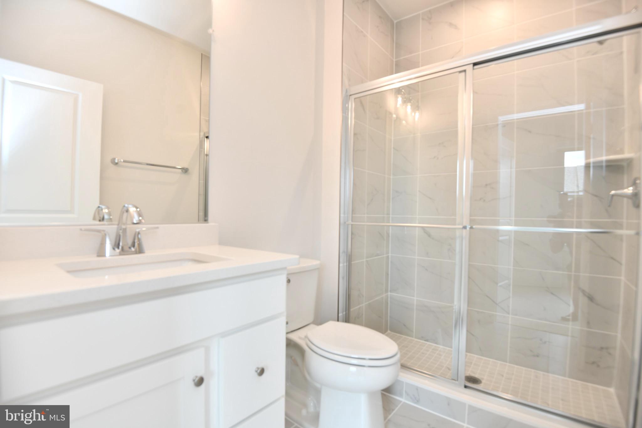 INNOVATION TOWN CENTER - Residential Lease