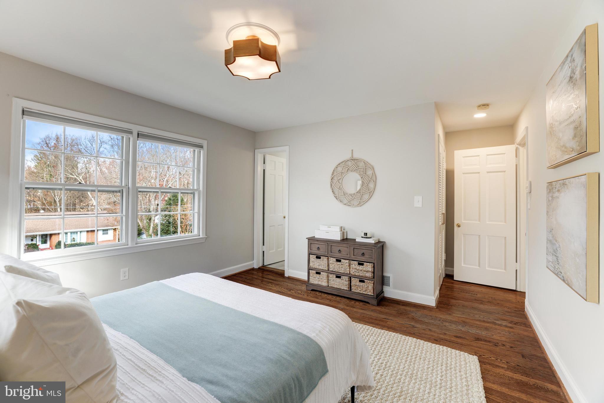 GOLF CLUB MANOR - Residential