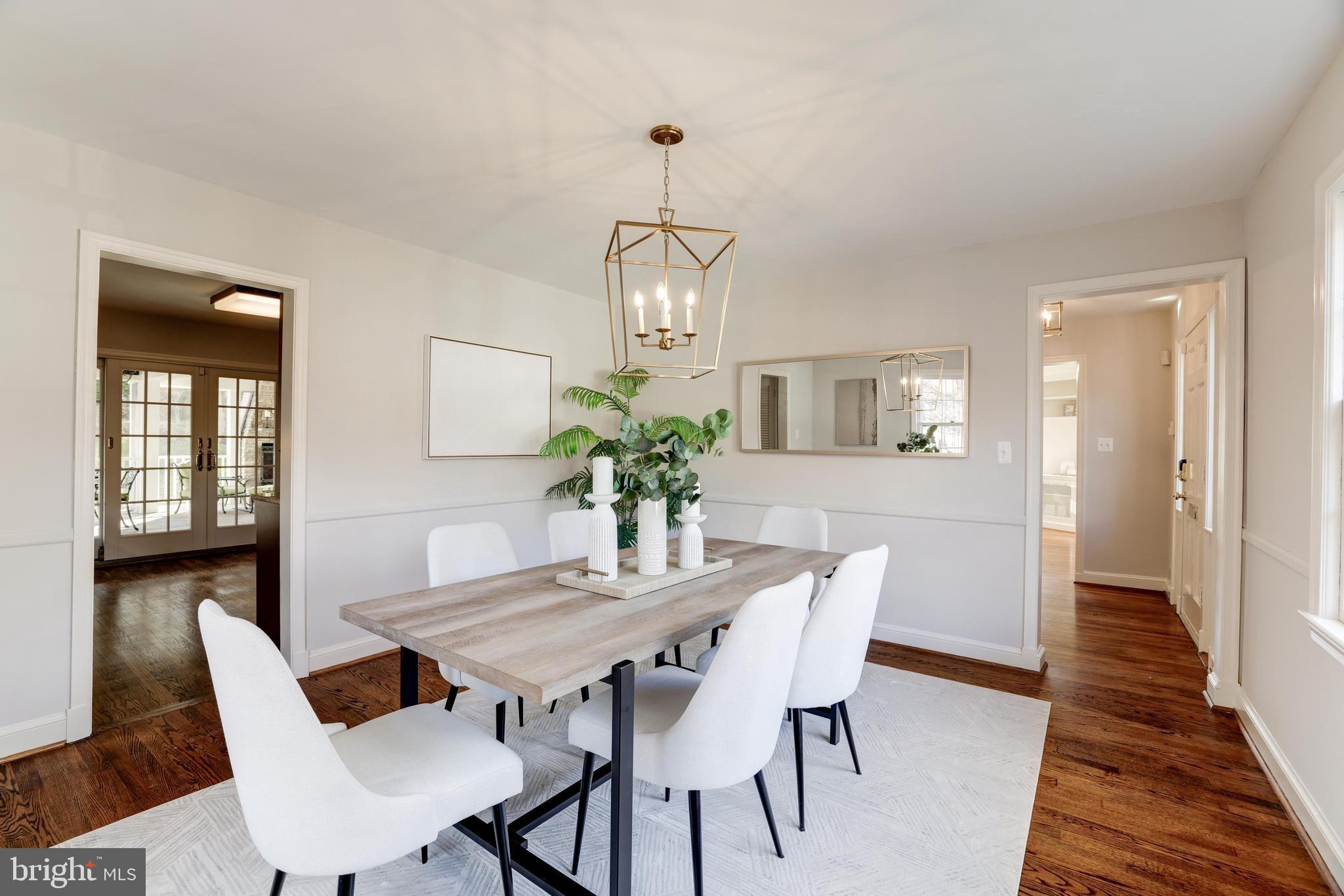 GOLF CLUB MANOR - Residential