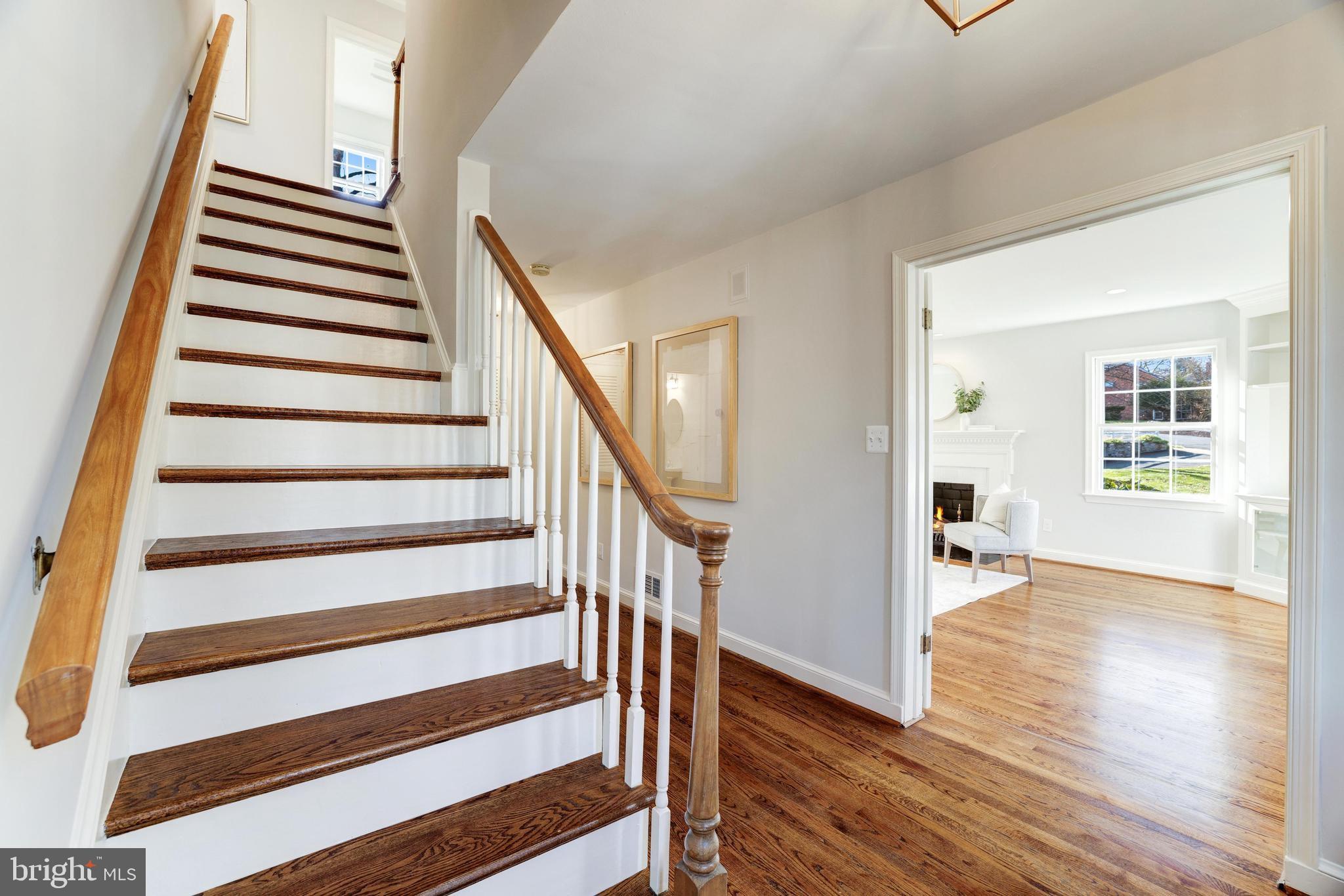 GOLF CLUB MANOR - Residential