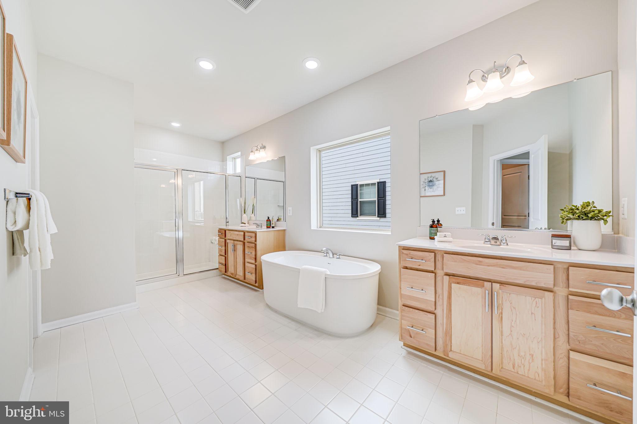 JEFFERSON SQUARE - Residential