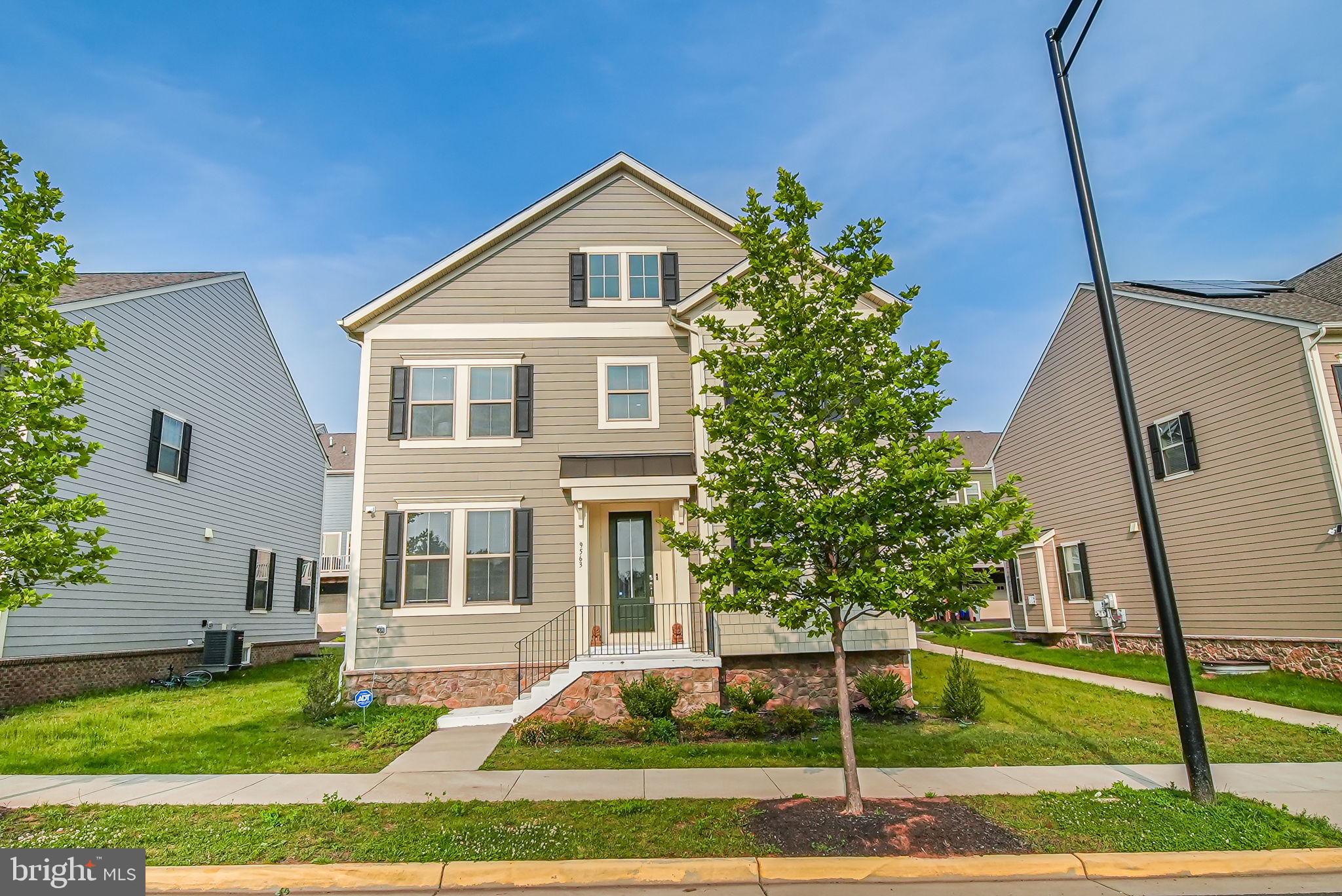 JEFFERSON SQUARE - Residential