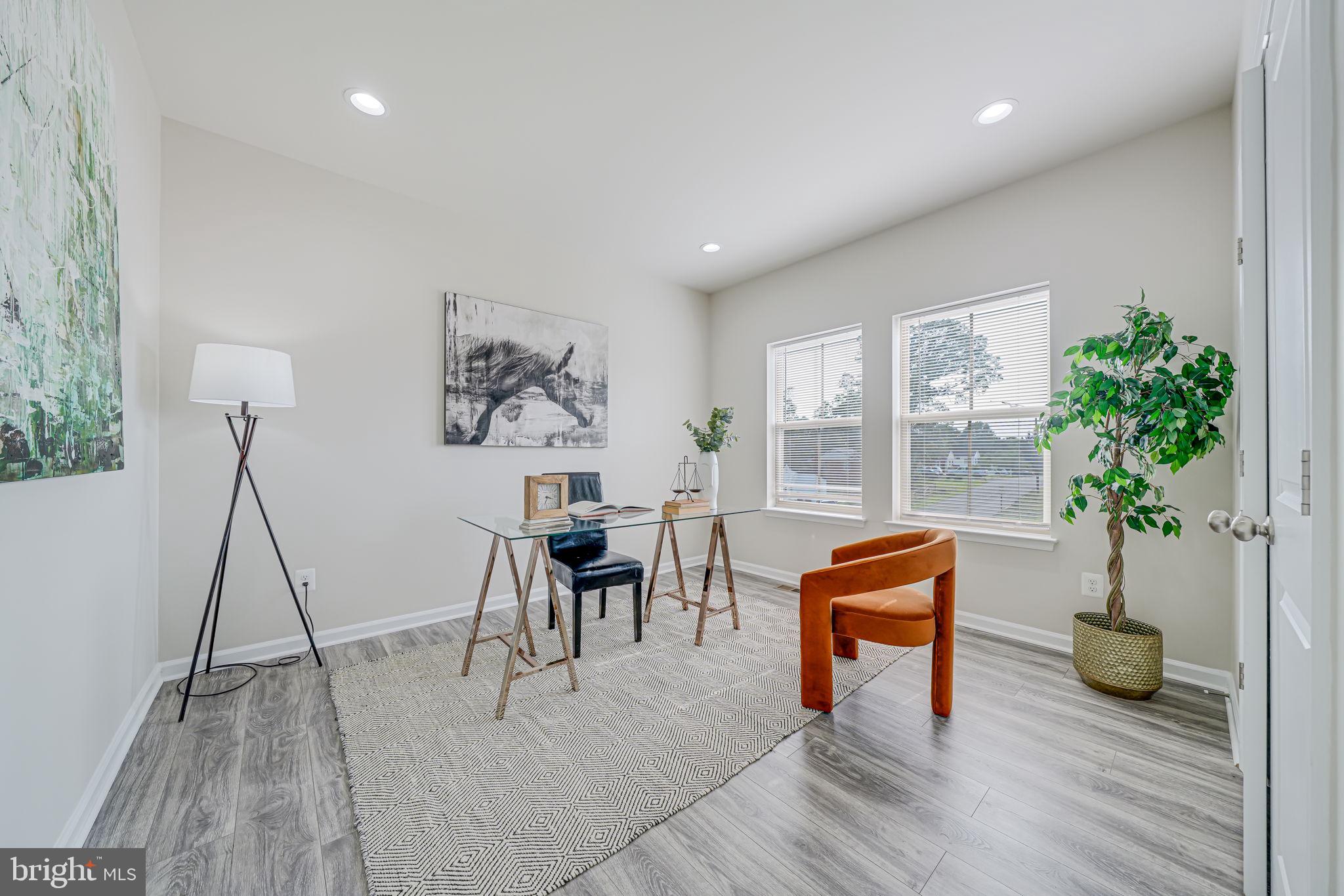 JEFFERSON SQUARE - Residential